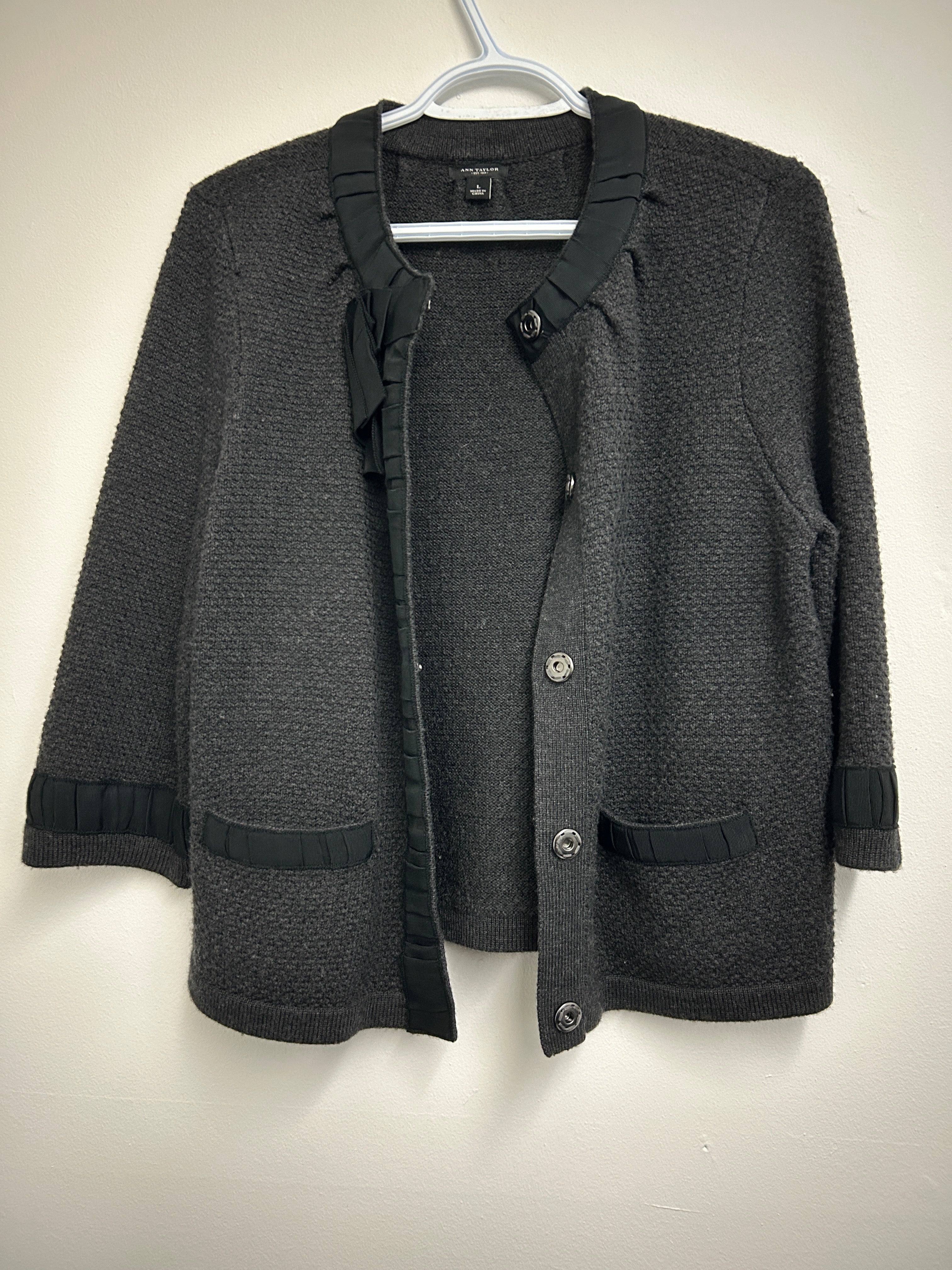 Ann Taylor – Veste texturée à ruban Charcoal