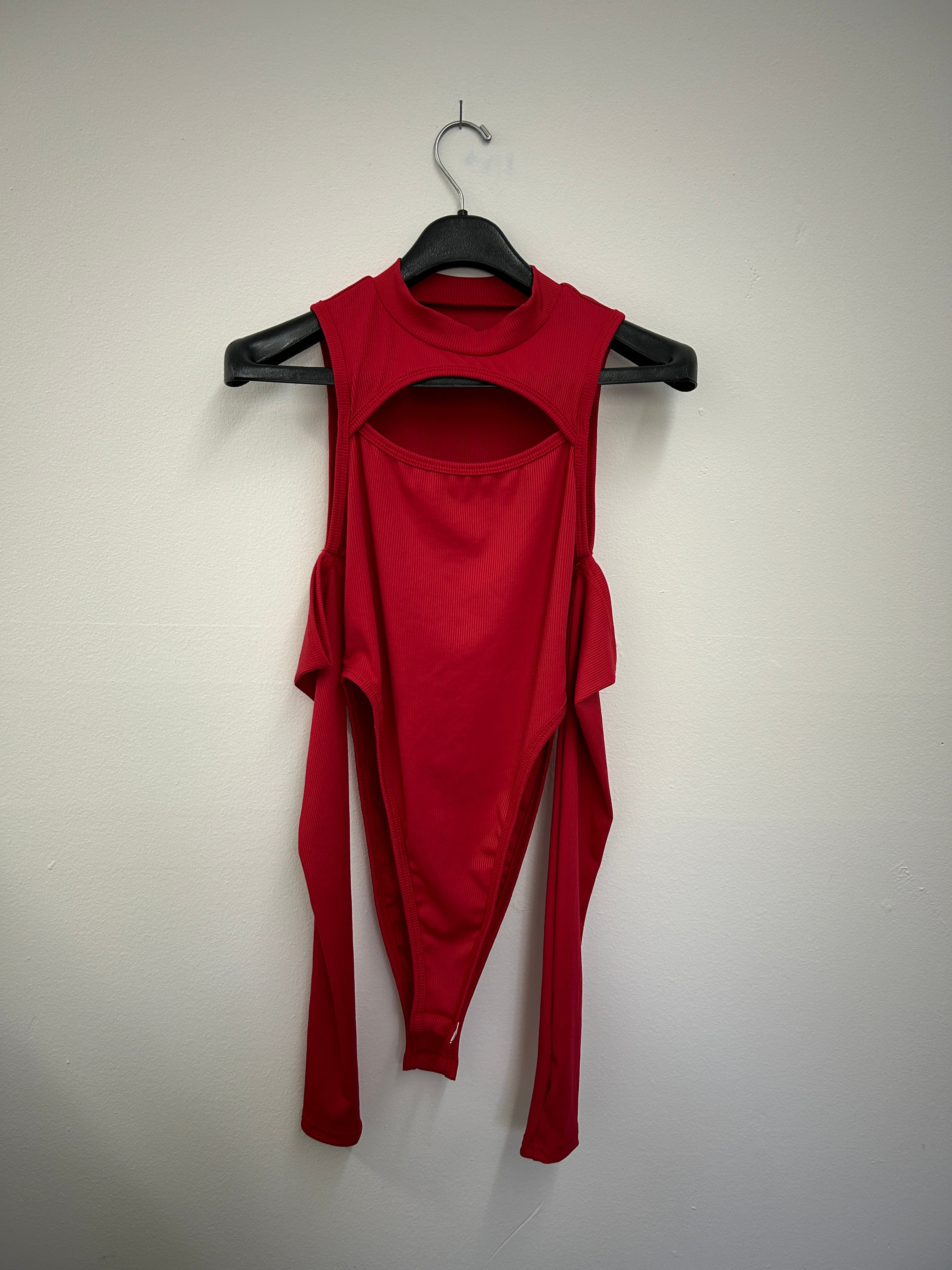 Body rouge à manches longues