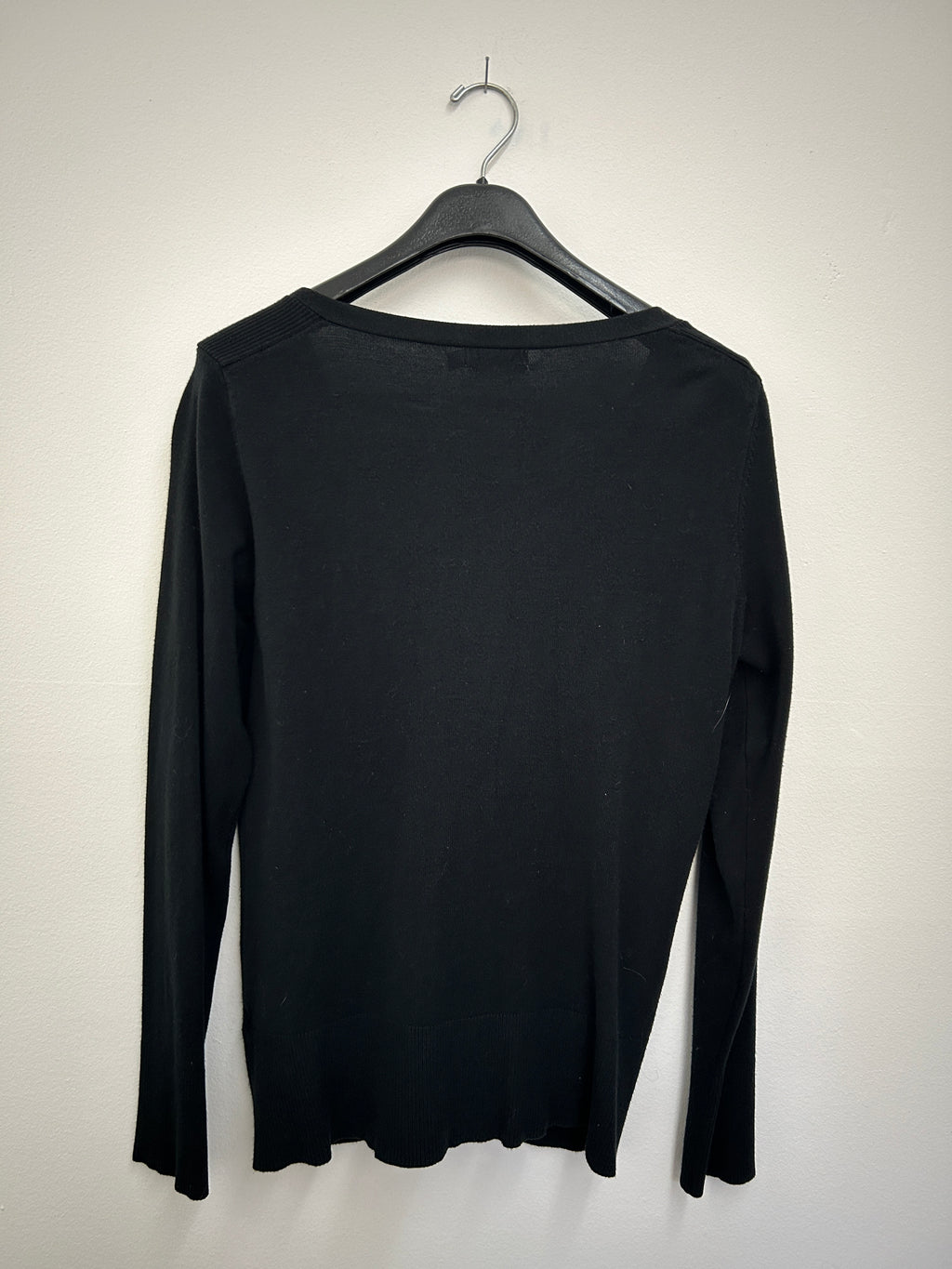 Cardigan noir à fermeture éclair et poches zippées