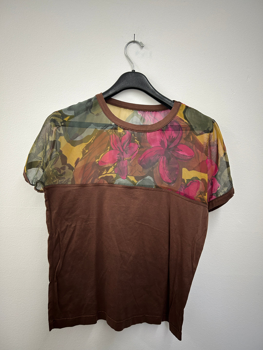 Haut court transparent à fleurs