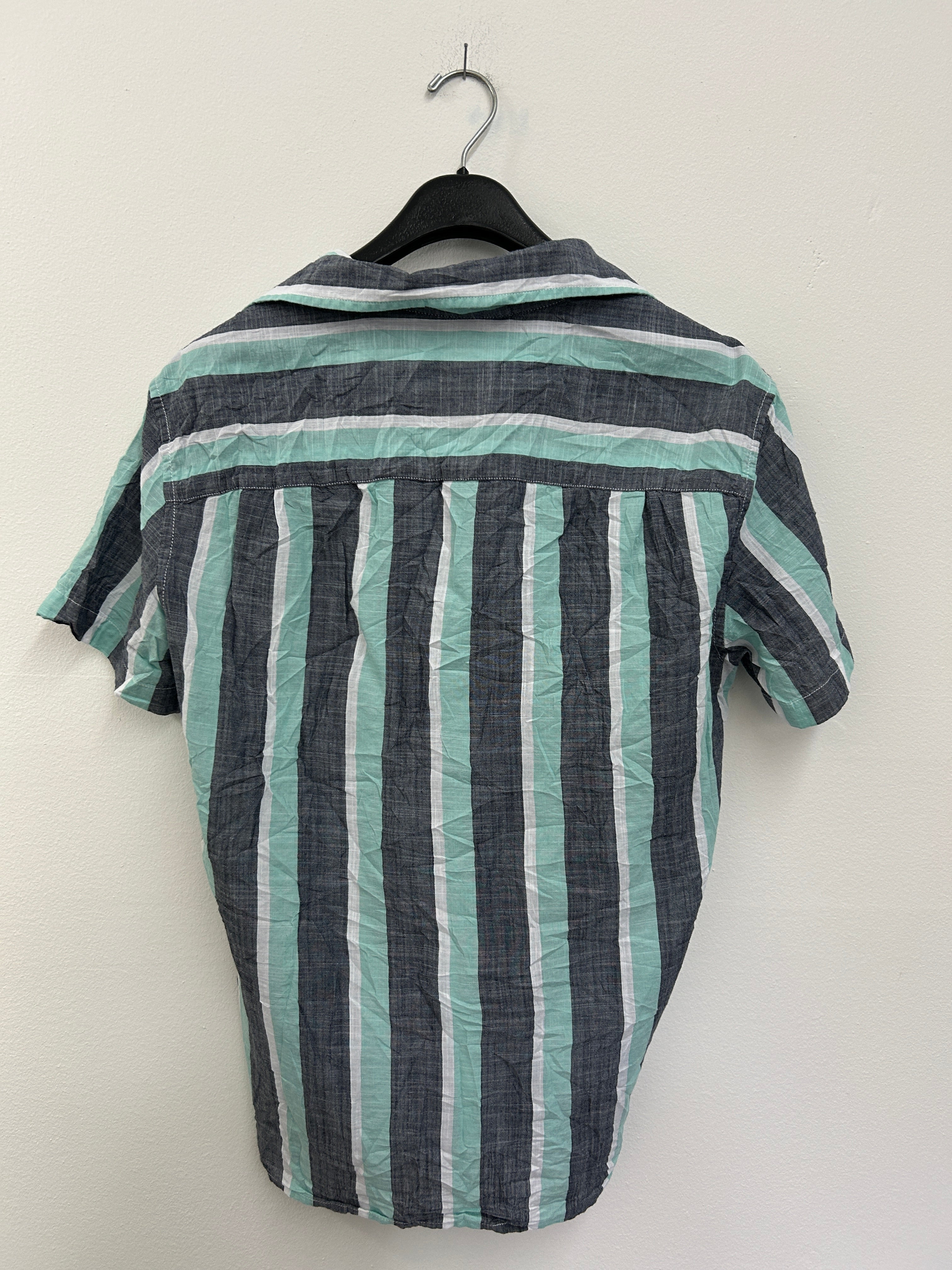 chemise-rayee-bleu-et-vert-menthe