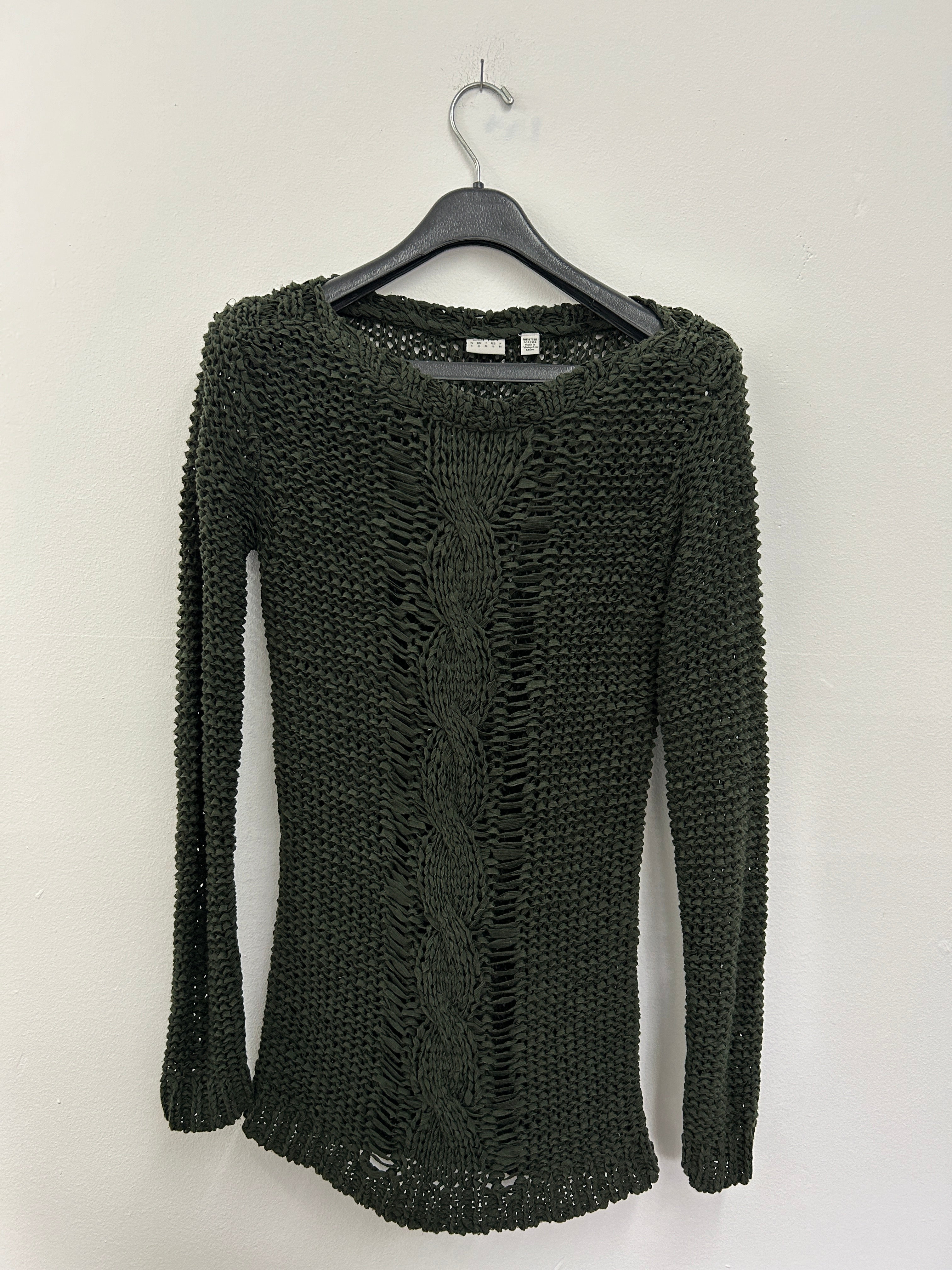 Chandail tricoté vert kaki vert forêt