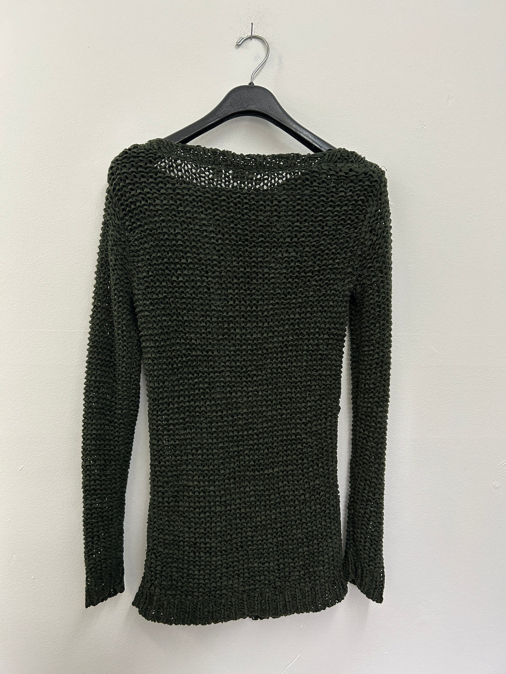 Chandail tricoté vert kaki vert forêt