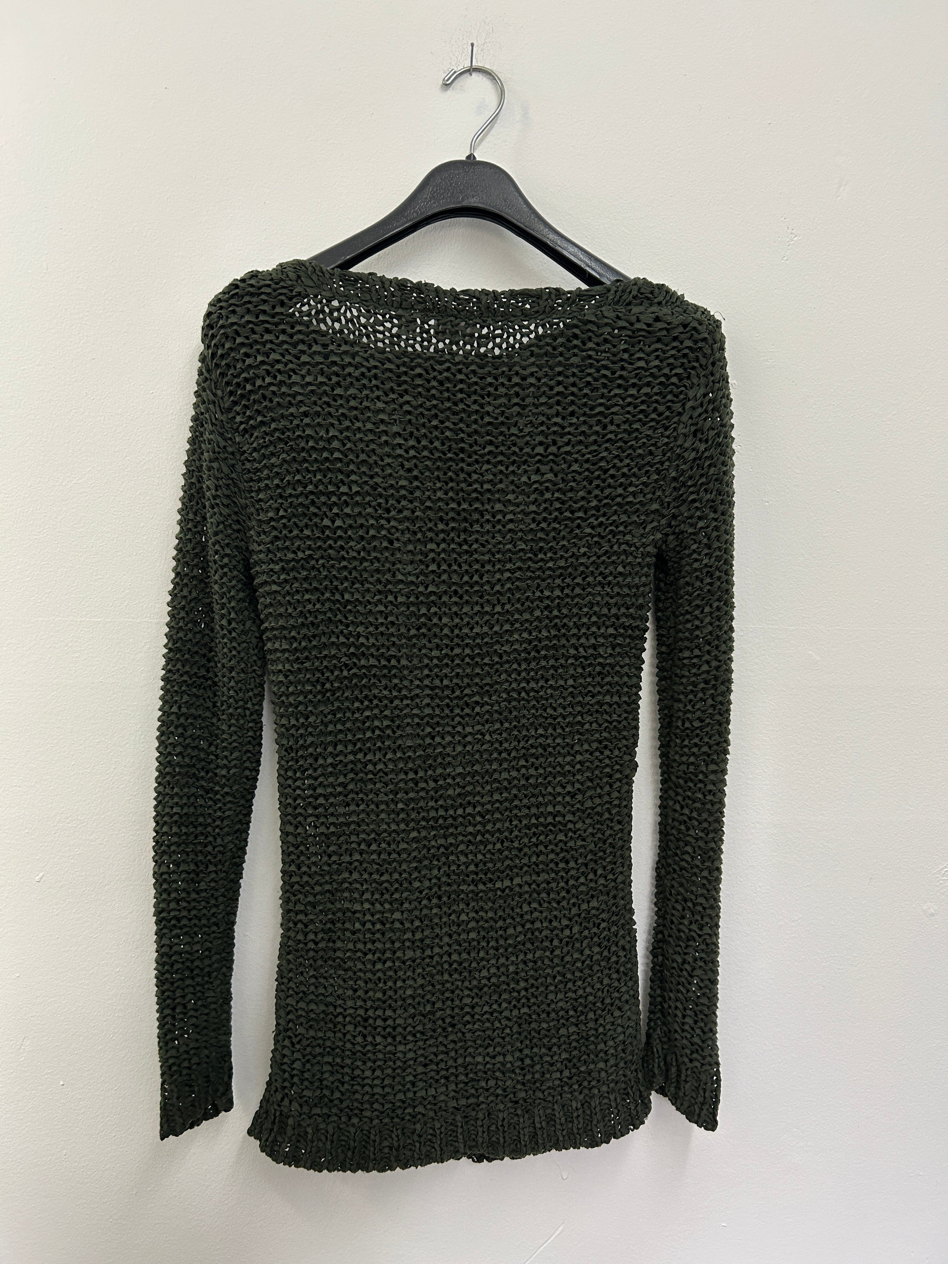 Chandail tricoté vert kaki vert forêt