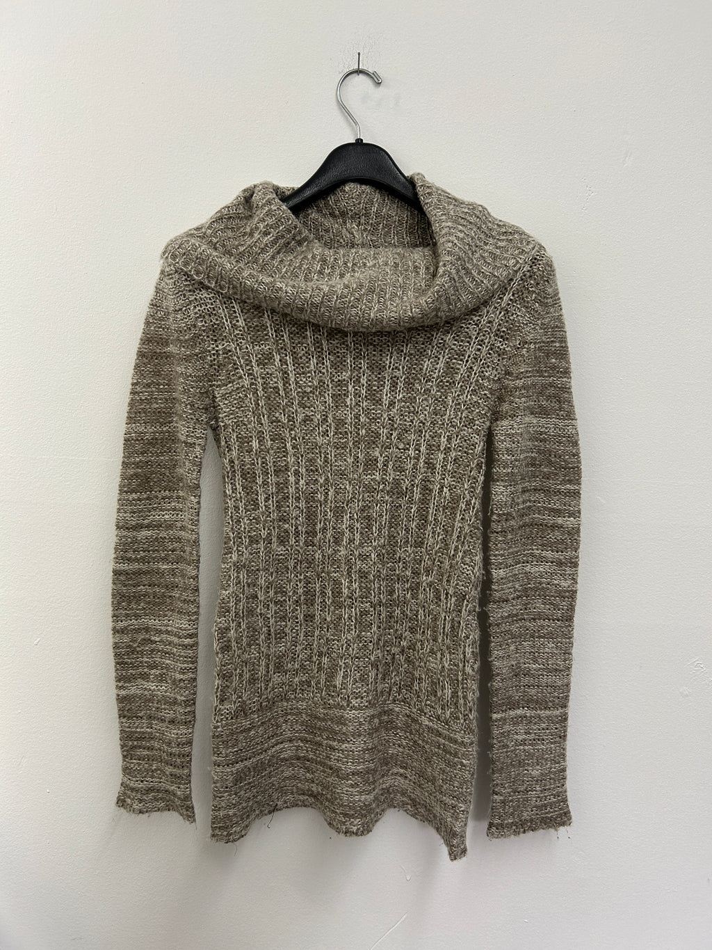 Chandail à col roulé large beige chiné