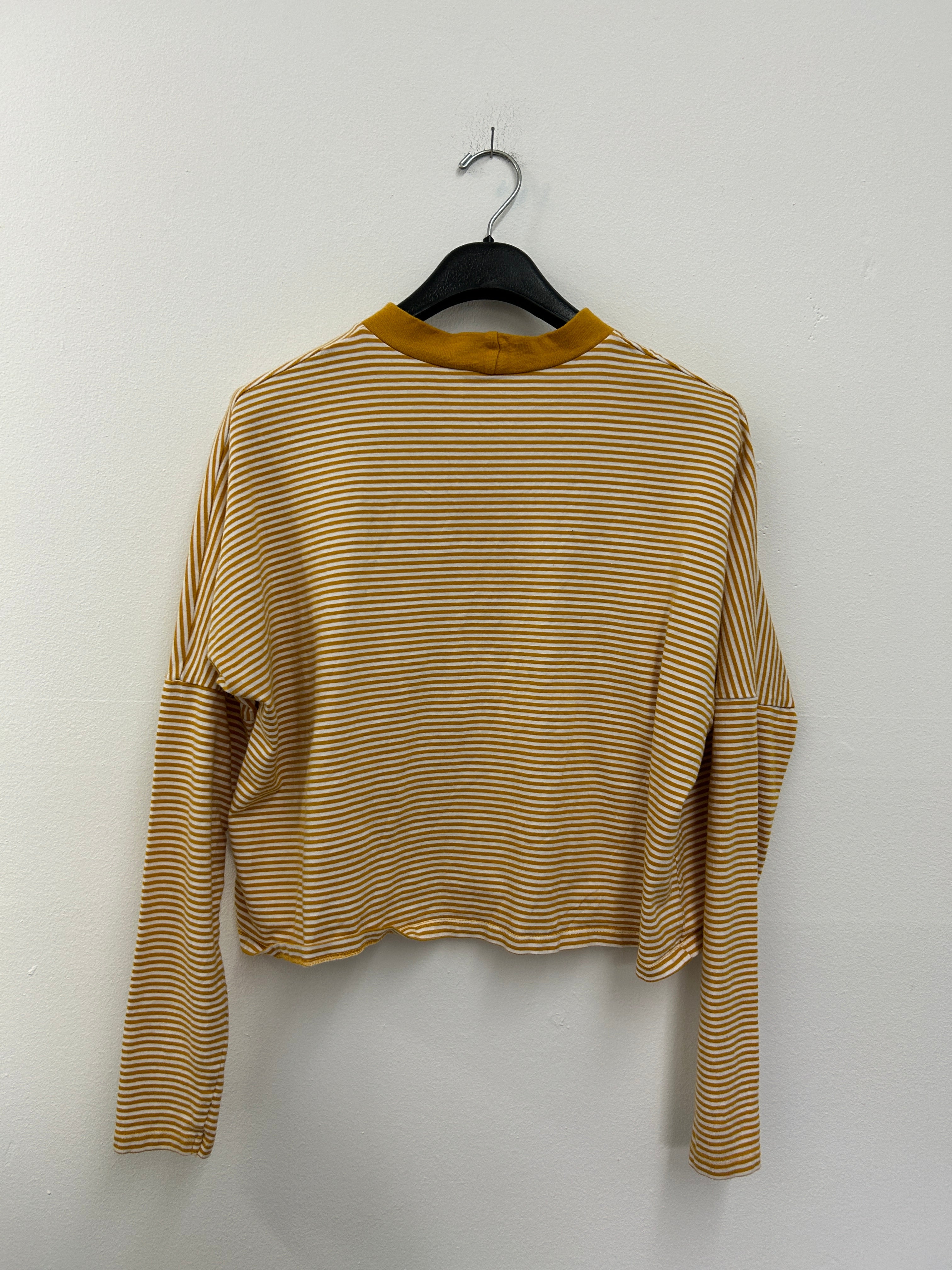 Chandail court à rayures moutarde et blanc