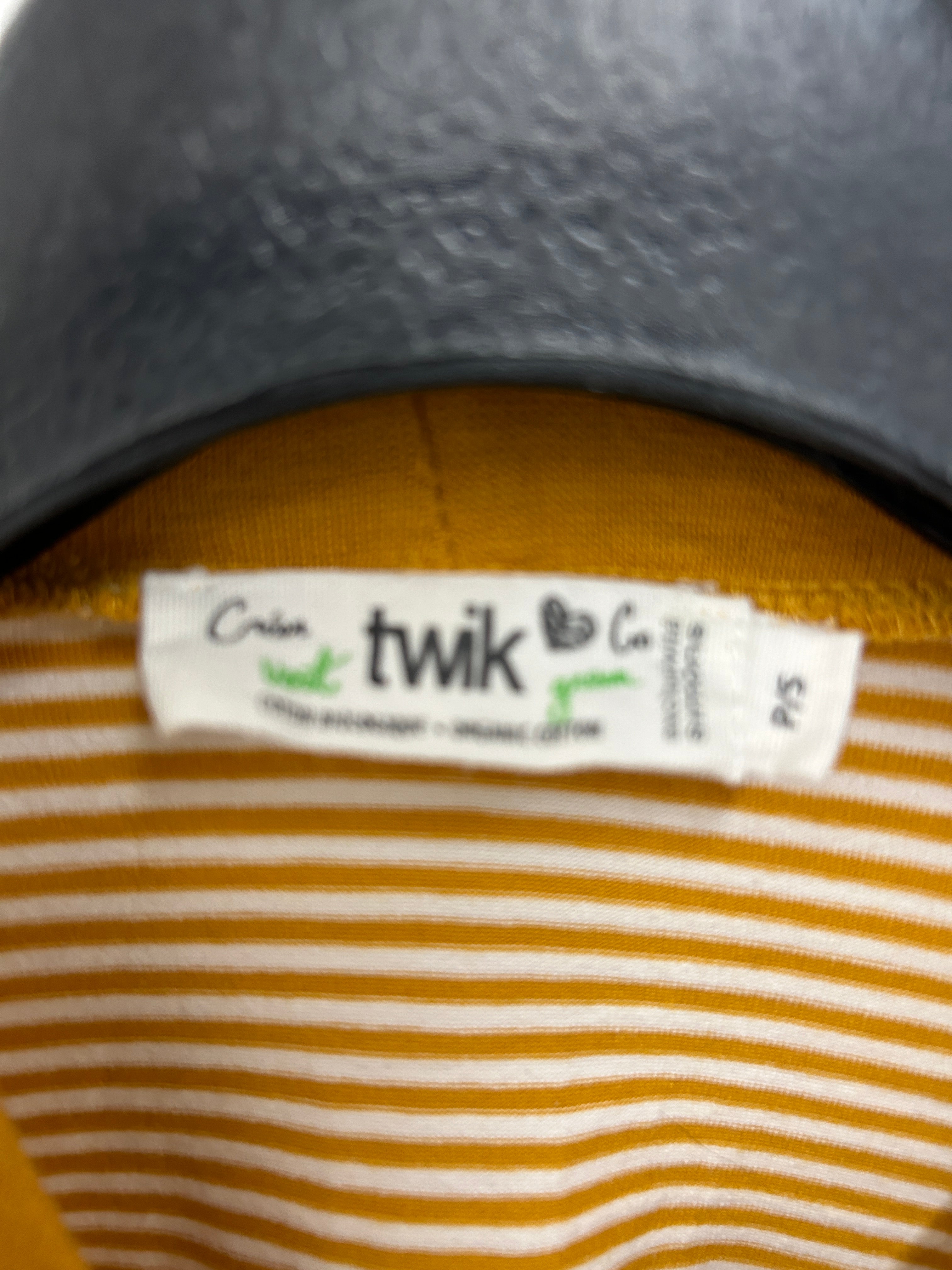 Chandail court à rayures moutarde et blanc