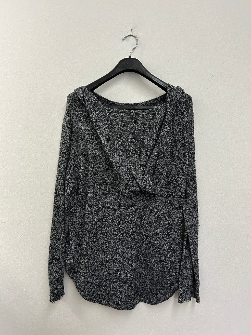 Chandail gris chiné à manches longues brillant