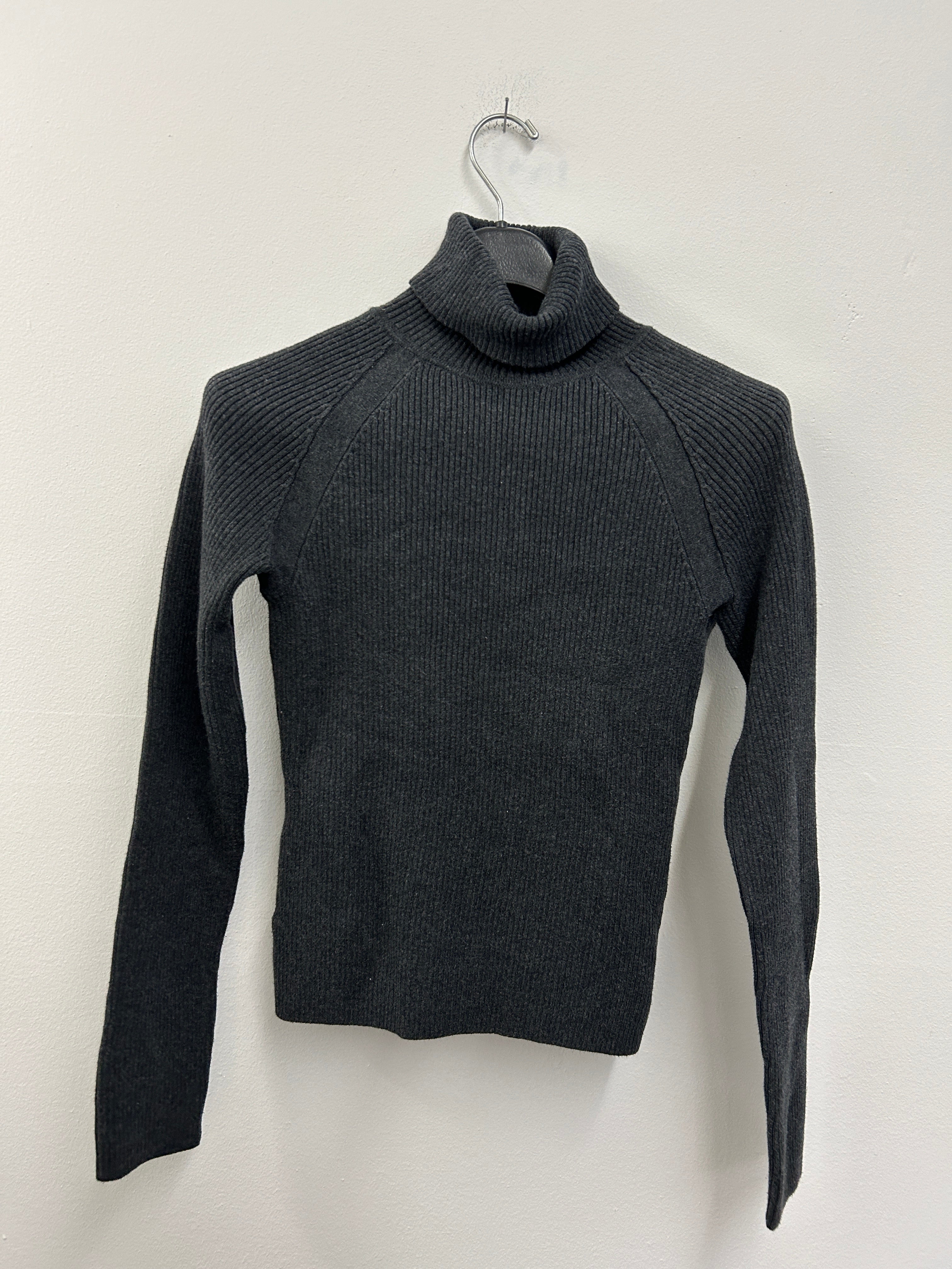 Chandail à col roulé gris charbon