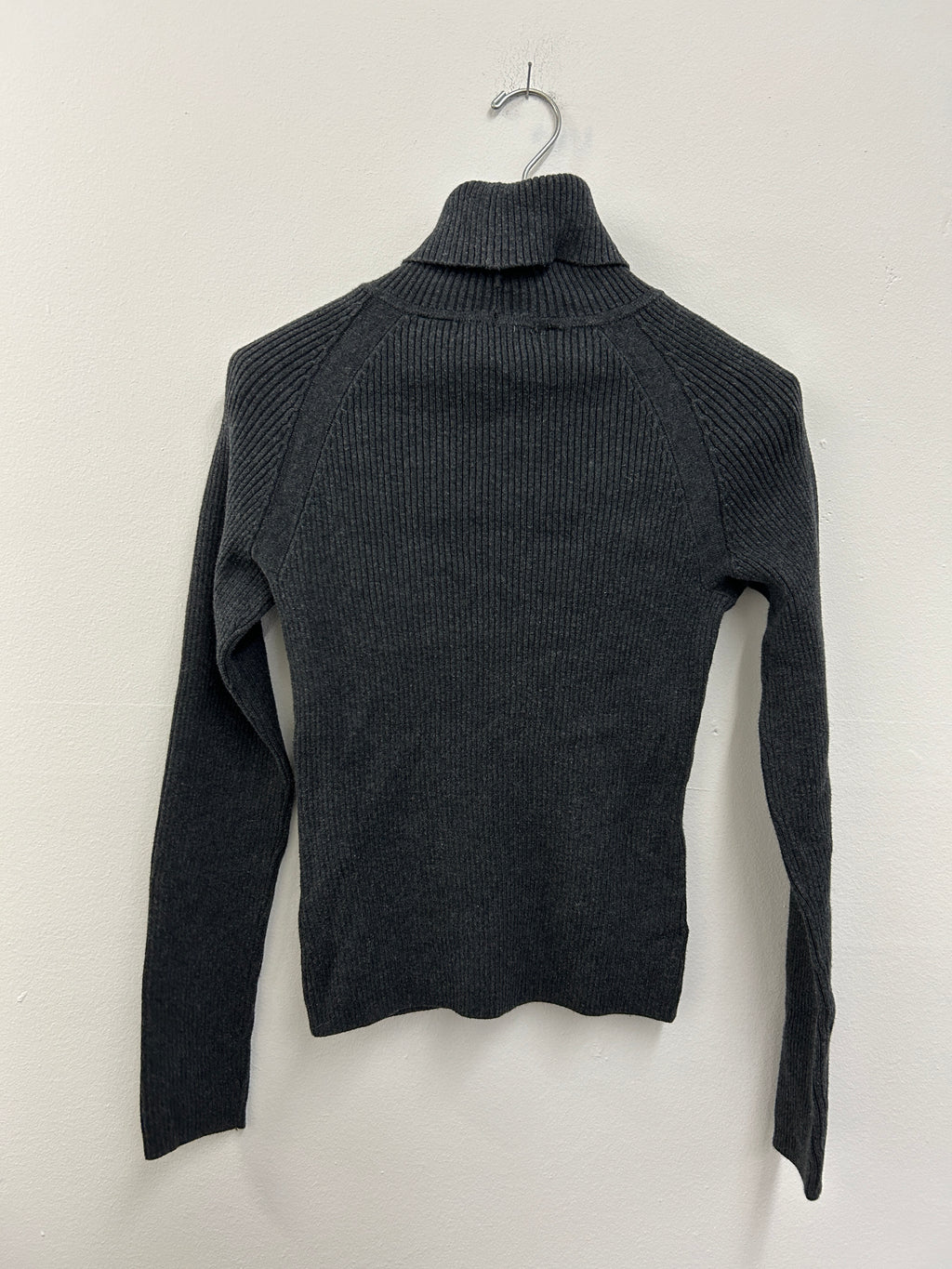 Chandail à col roulé gris charbon