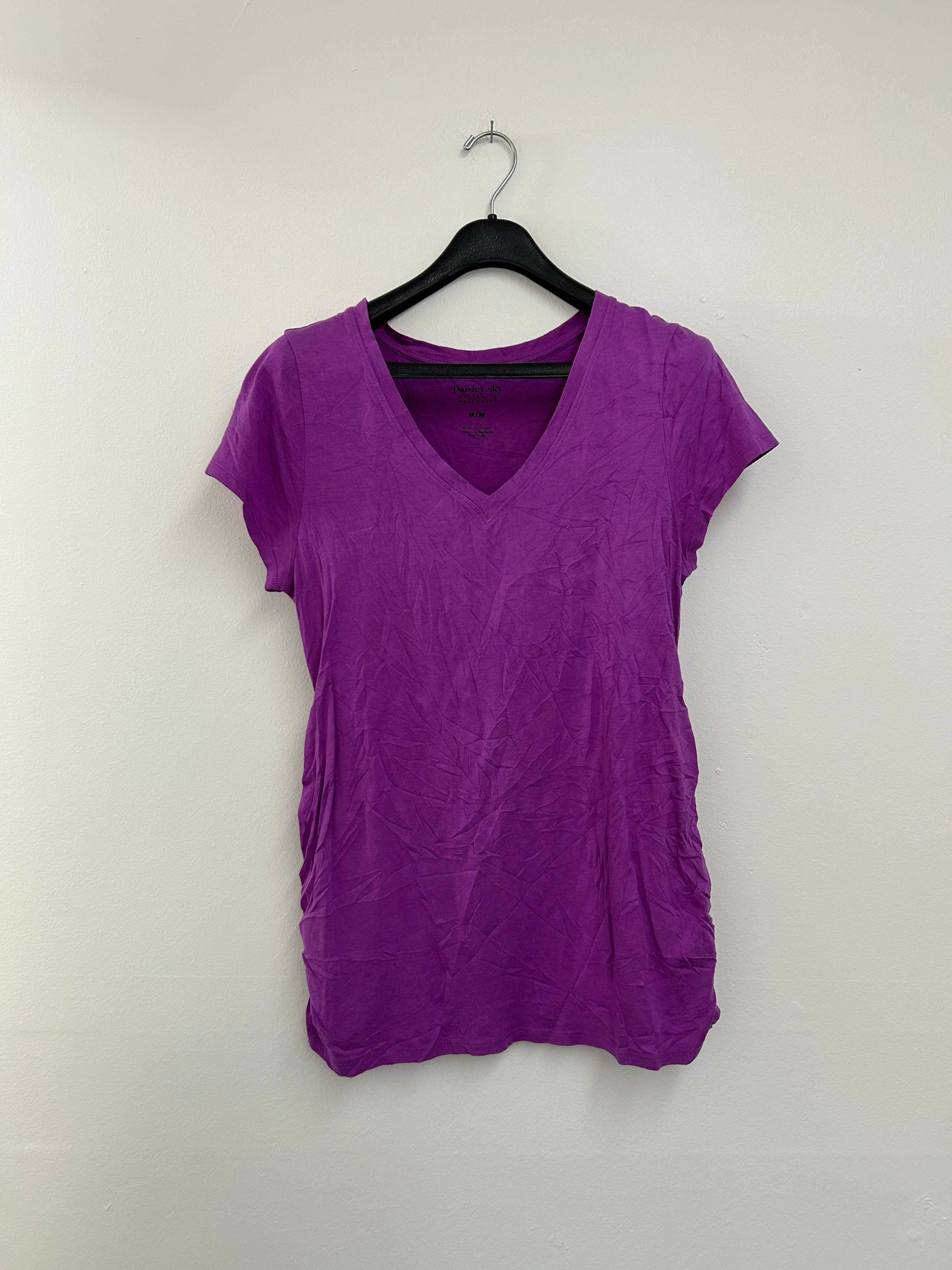 T-shirt violet à col en V