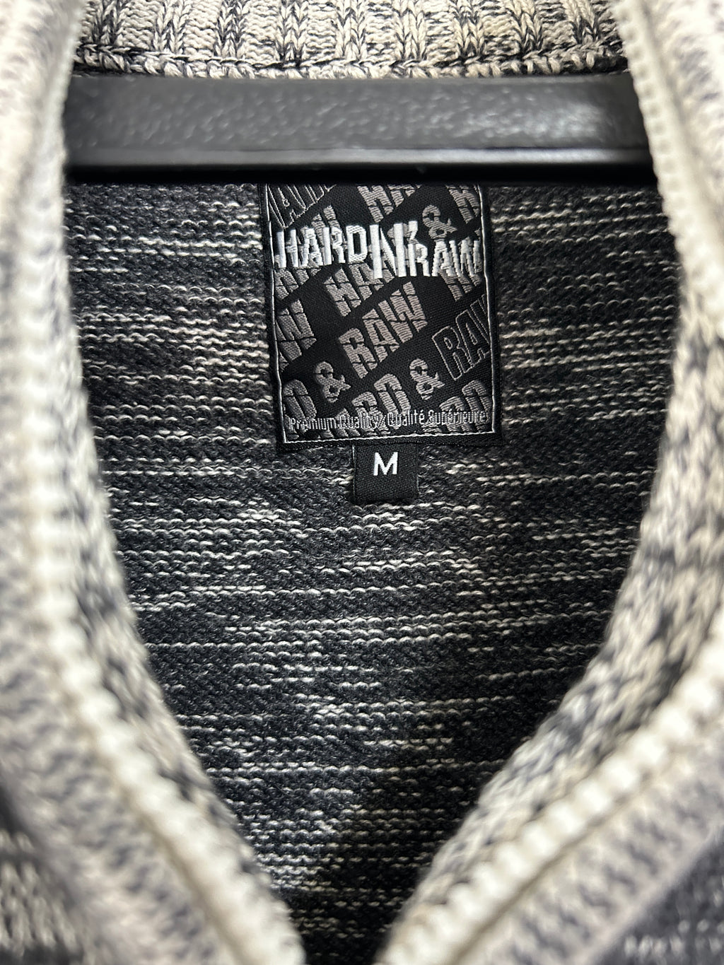 chandail-zippe-gris-chine