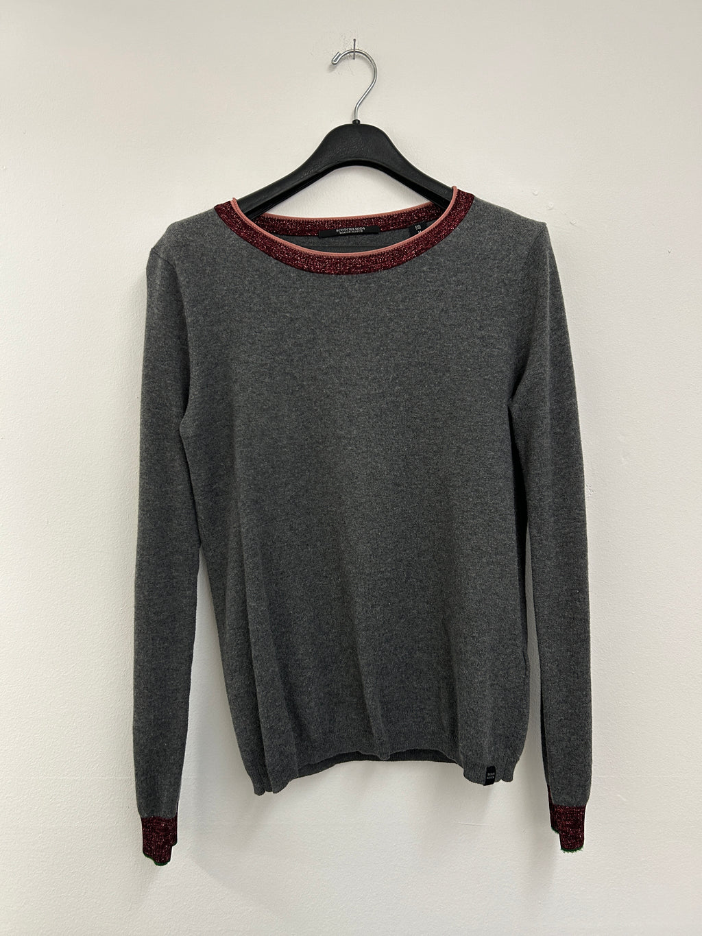 Chandail gris à détails scintillants – Scotch & Soda / Maison Scotch