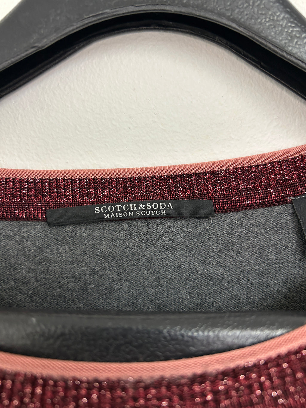 Chandail gris à détails scintillants – Scotch & Soda / Maison Scotch