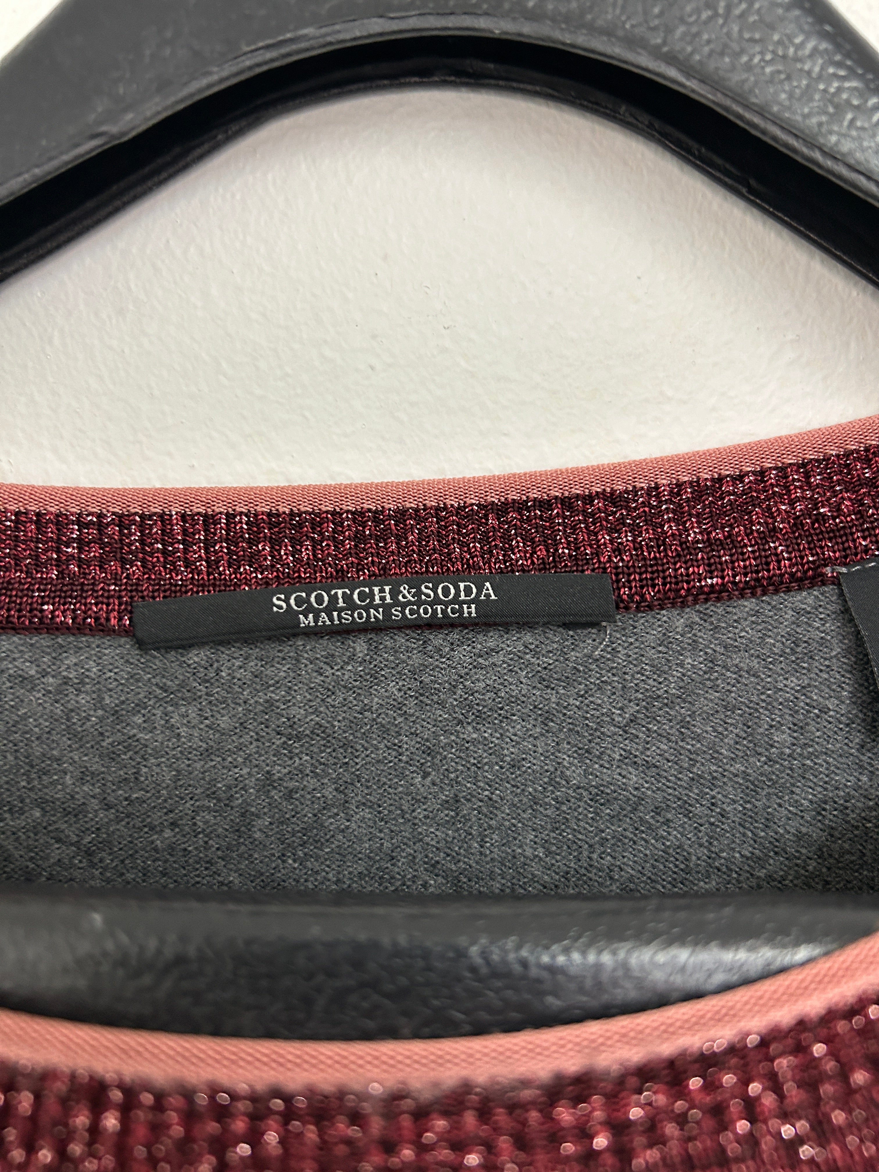 Chandail gris à détails scintillants – Scotch & Soda / Maison Scotch