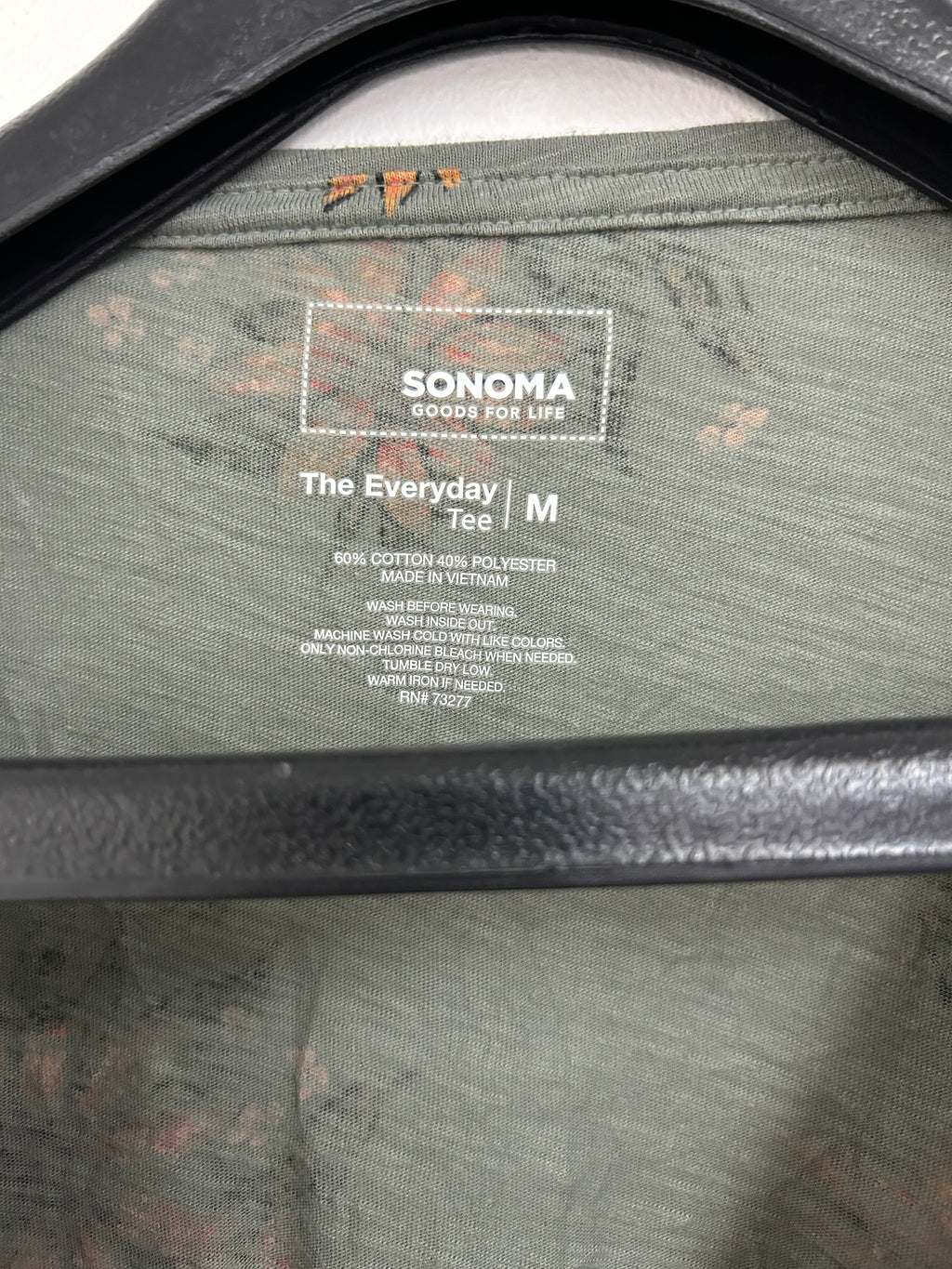 Green sweater with orange flowers – SONOMA