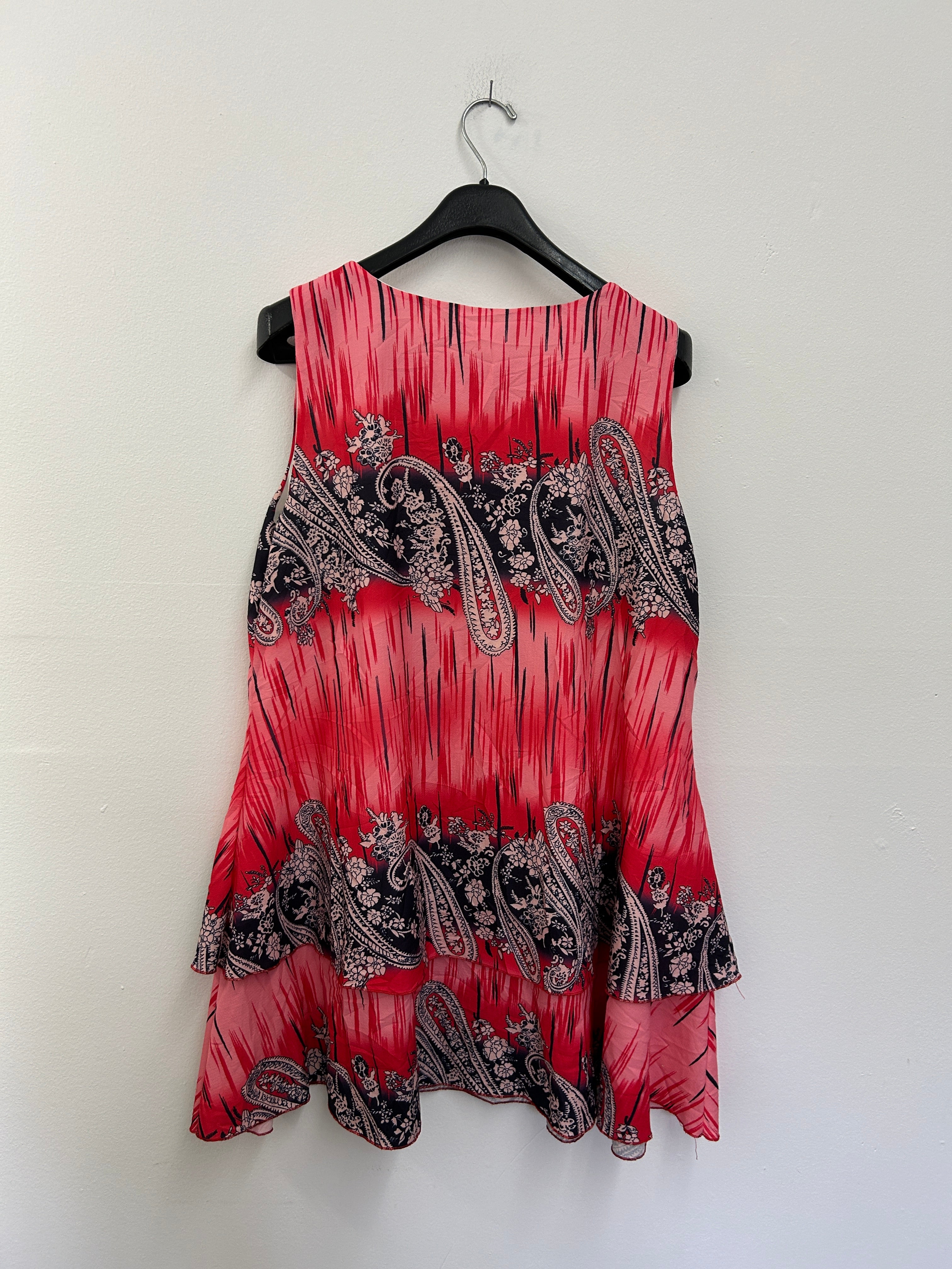 Haut sans manches rouge à imprimé cachemire