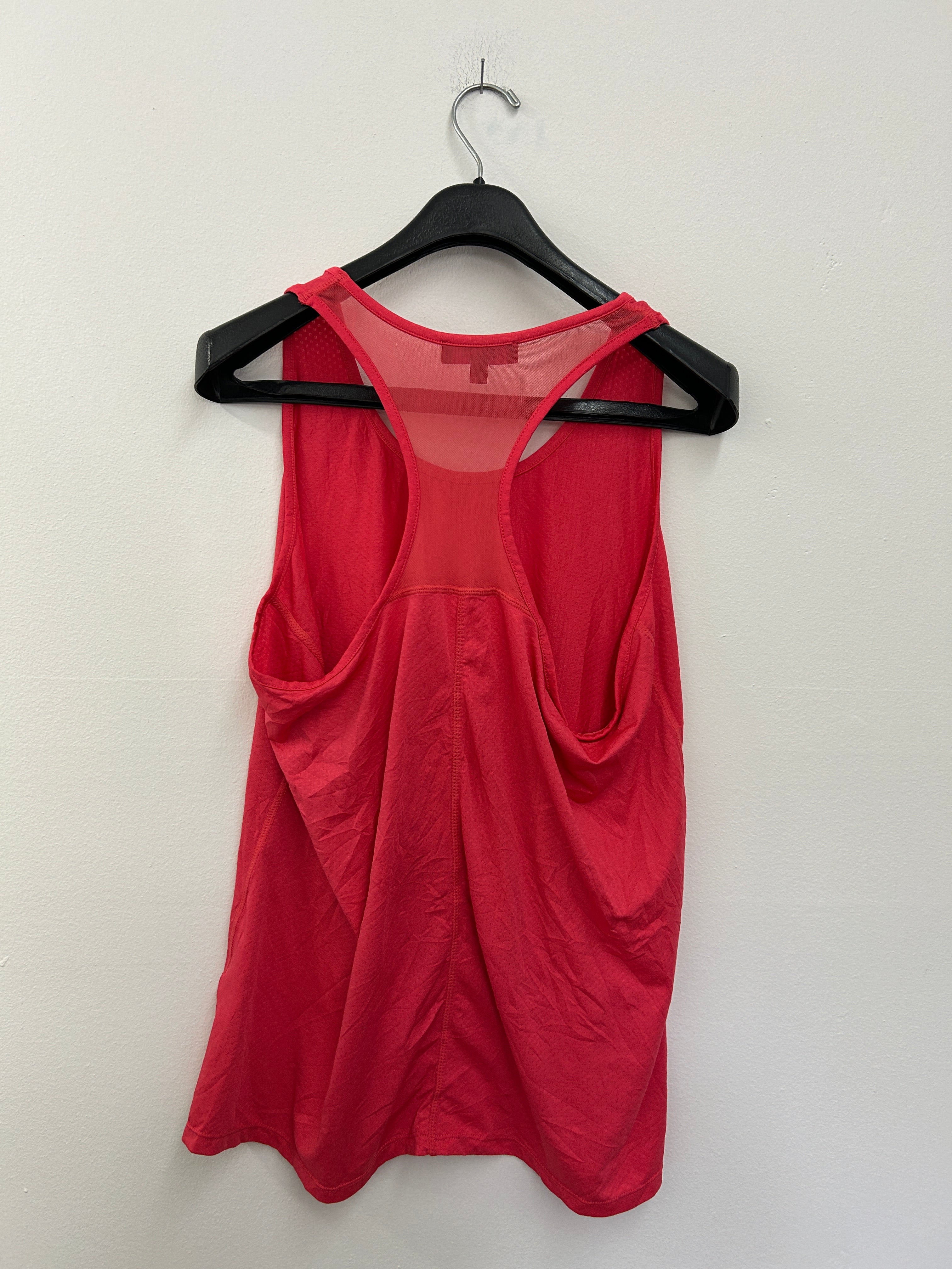 Débardeur de sport rouge – ACX  Description :