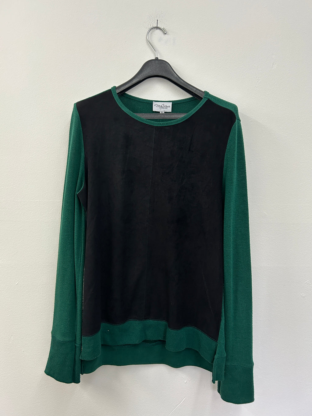 Chandail vert foret une texture spandex au devant