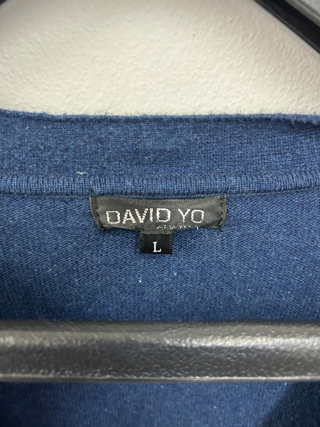 Blouse à 4 boutons avec paillets bleu au devant