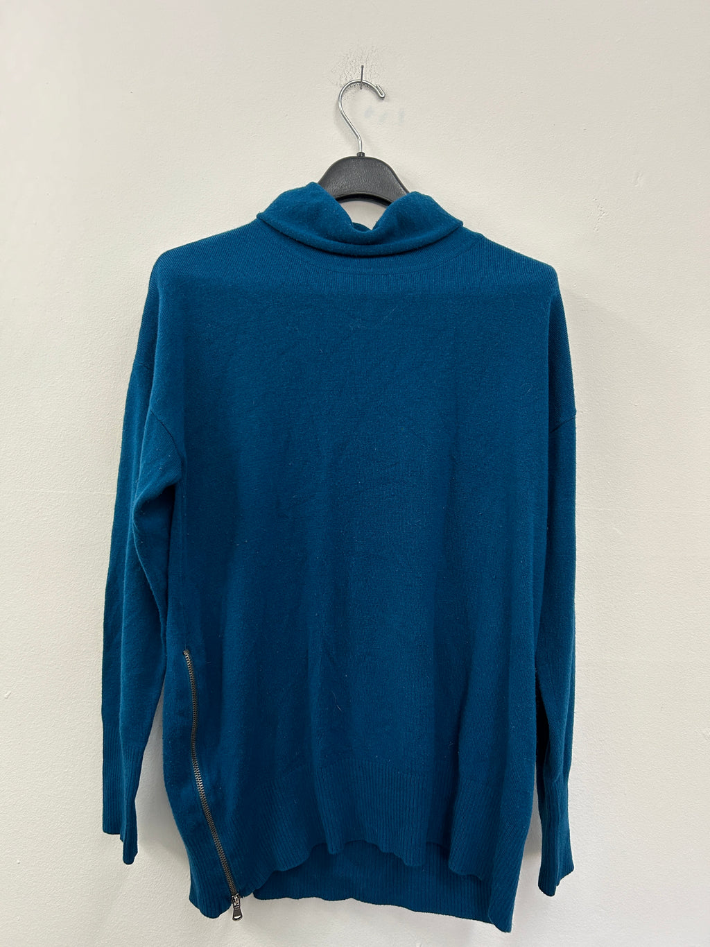 Chandail doux col rouler zipper sur le side