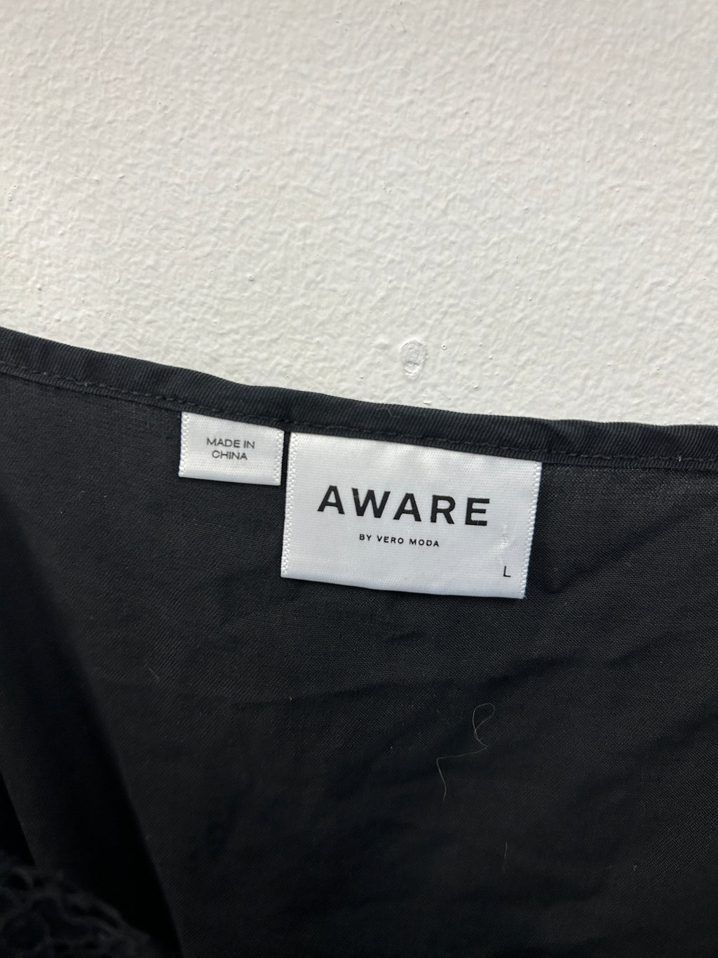 Camisole jupes motif trou au centre en V