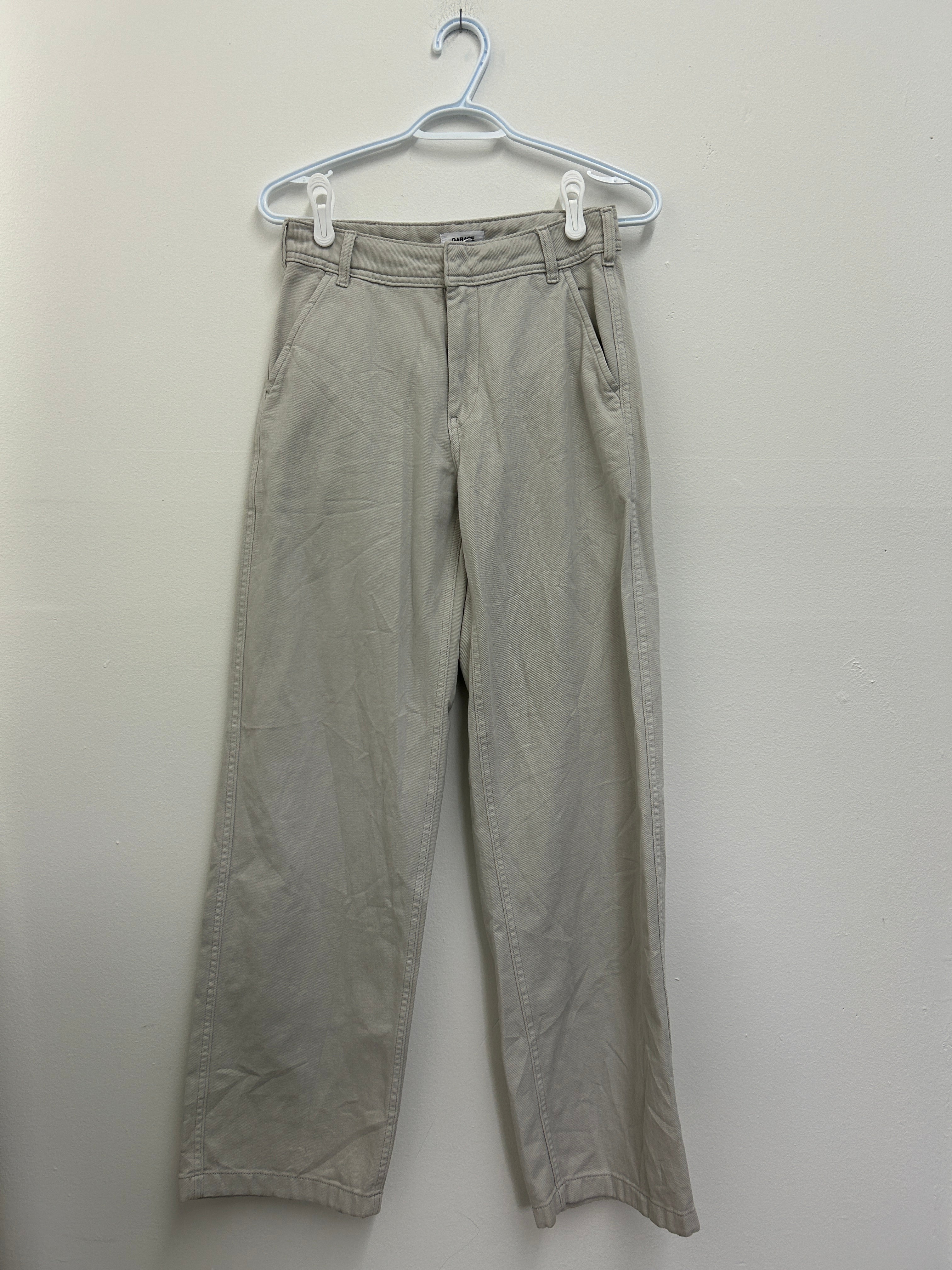 Pantalon beige droit en coton léger