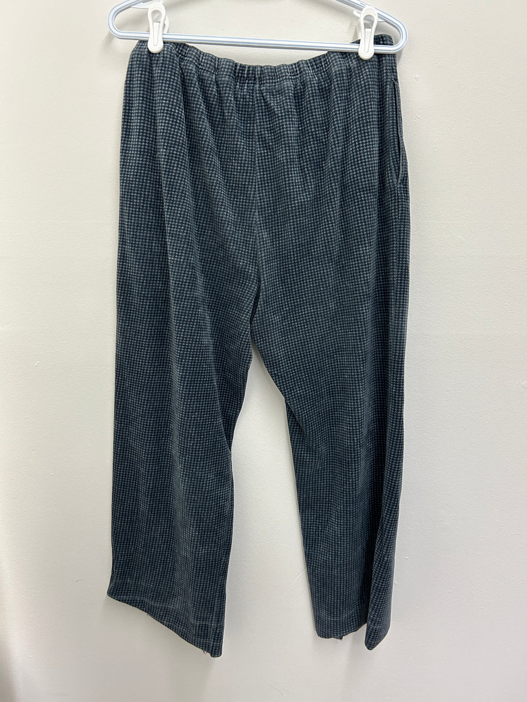 Pantalon à taille élastique en velours côtelé gris foncé