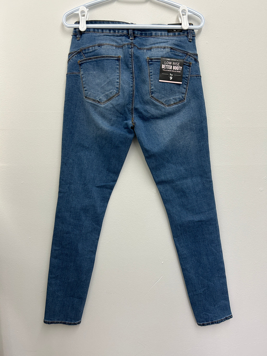 Jean bleu foncé coupe ajustée taille basse