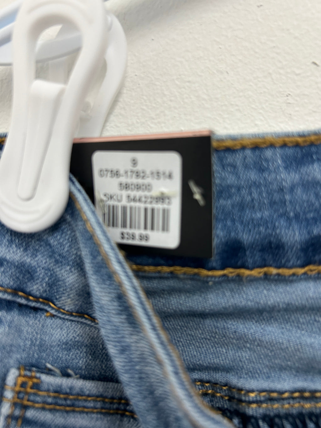 Jean bleu foncé coupe ajustée taille basse