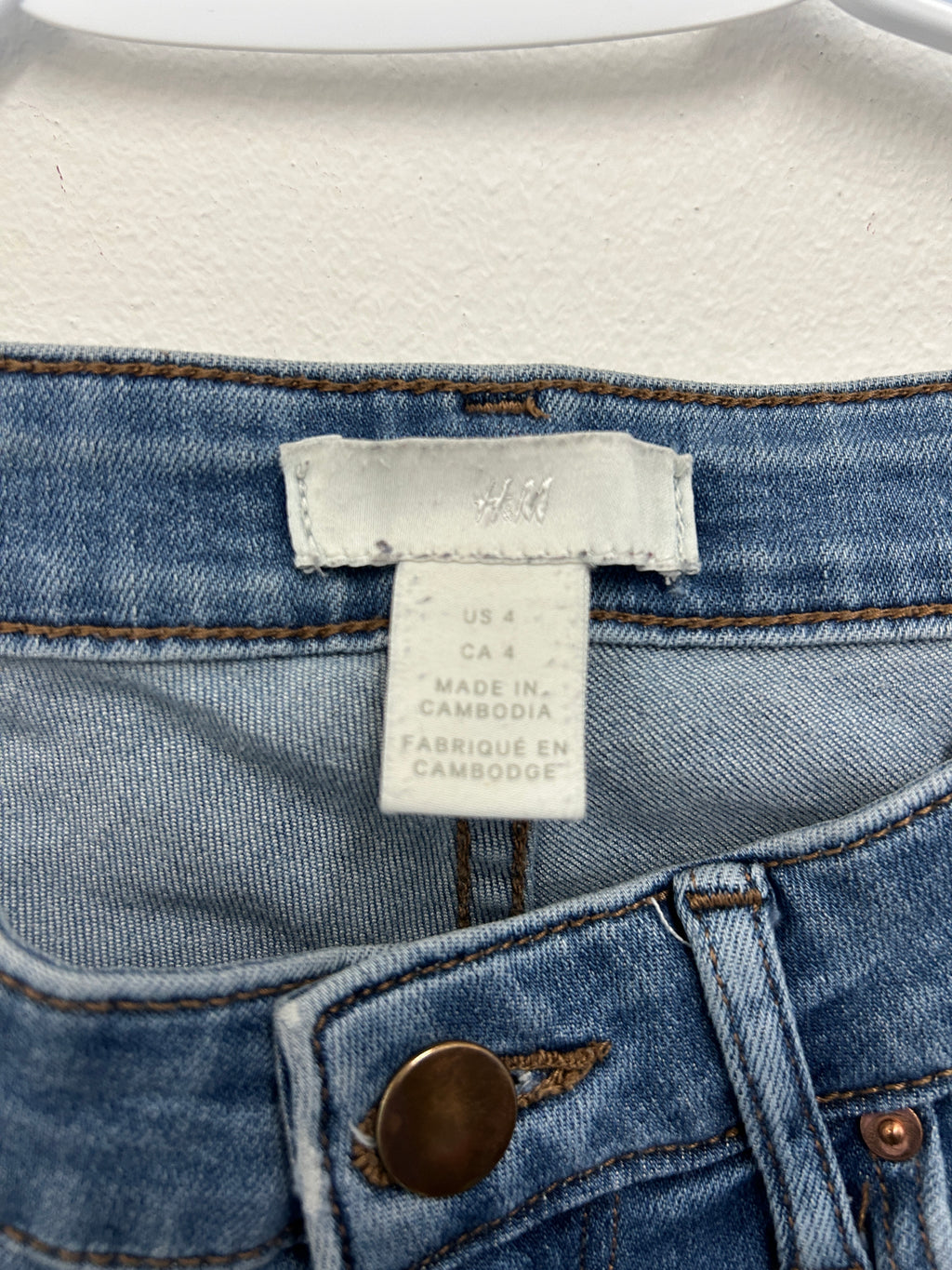 Jean bleu ajusté taille moyenne – H&M