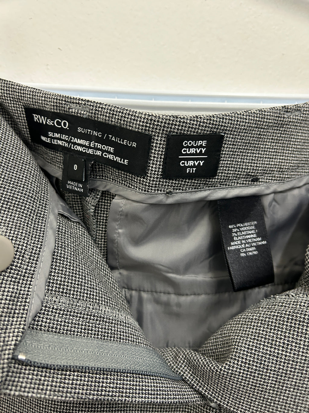 Pantalon habillé gris coupe curvy – RW&CO.