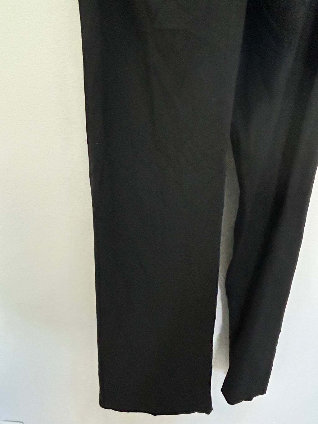 Pantalon habillé noir à fente avant – Suzy Shier