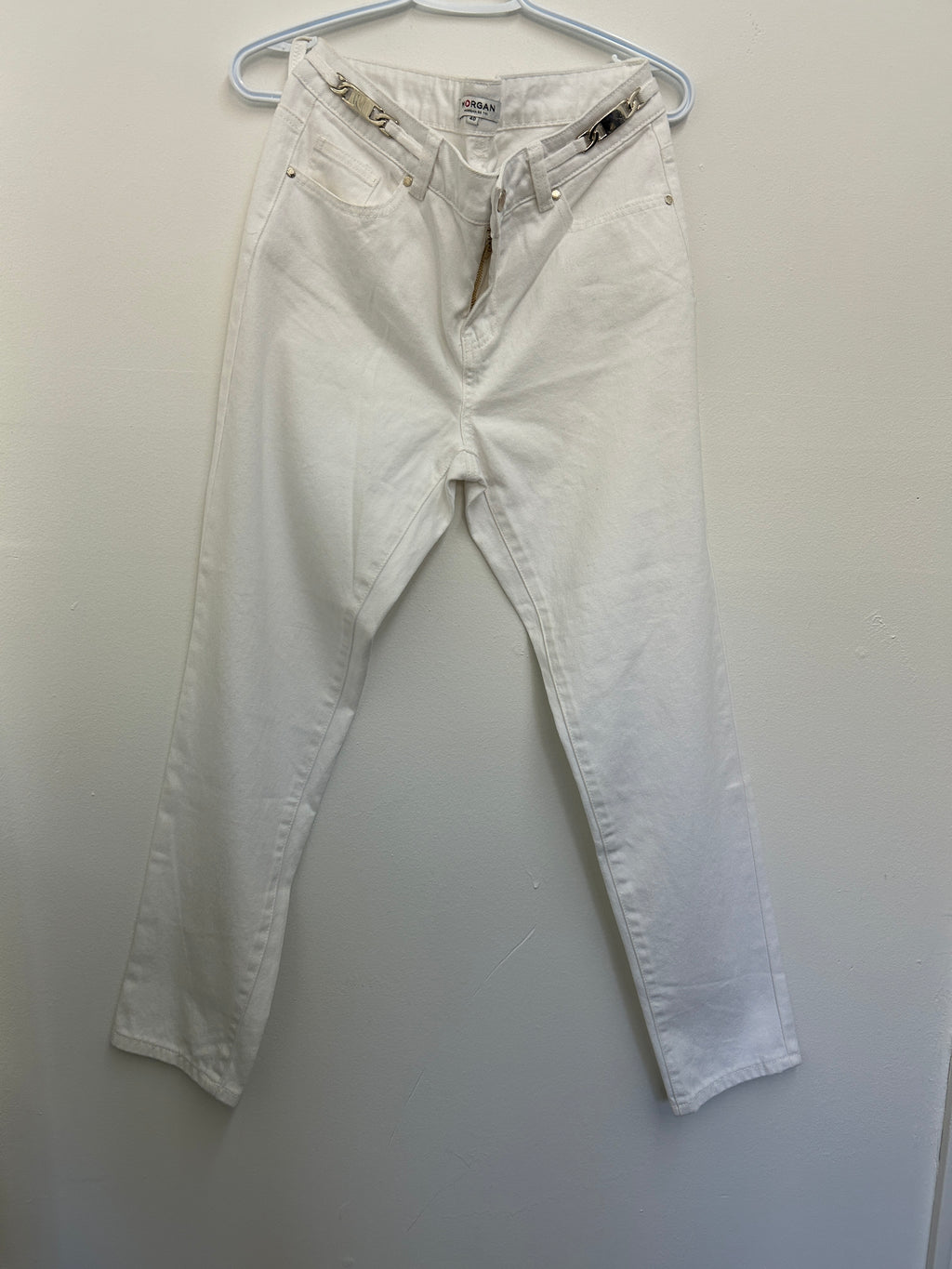 Jean blanc avec détails métalliques dorés – Morgan