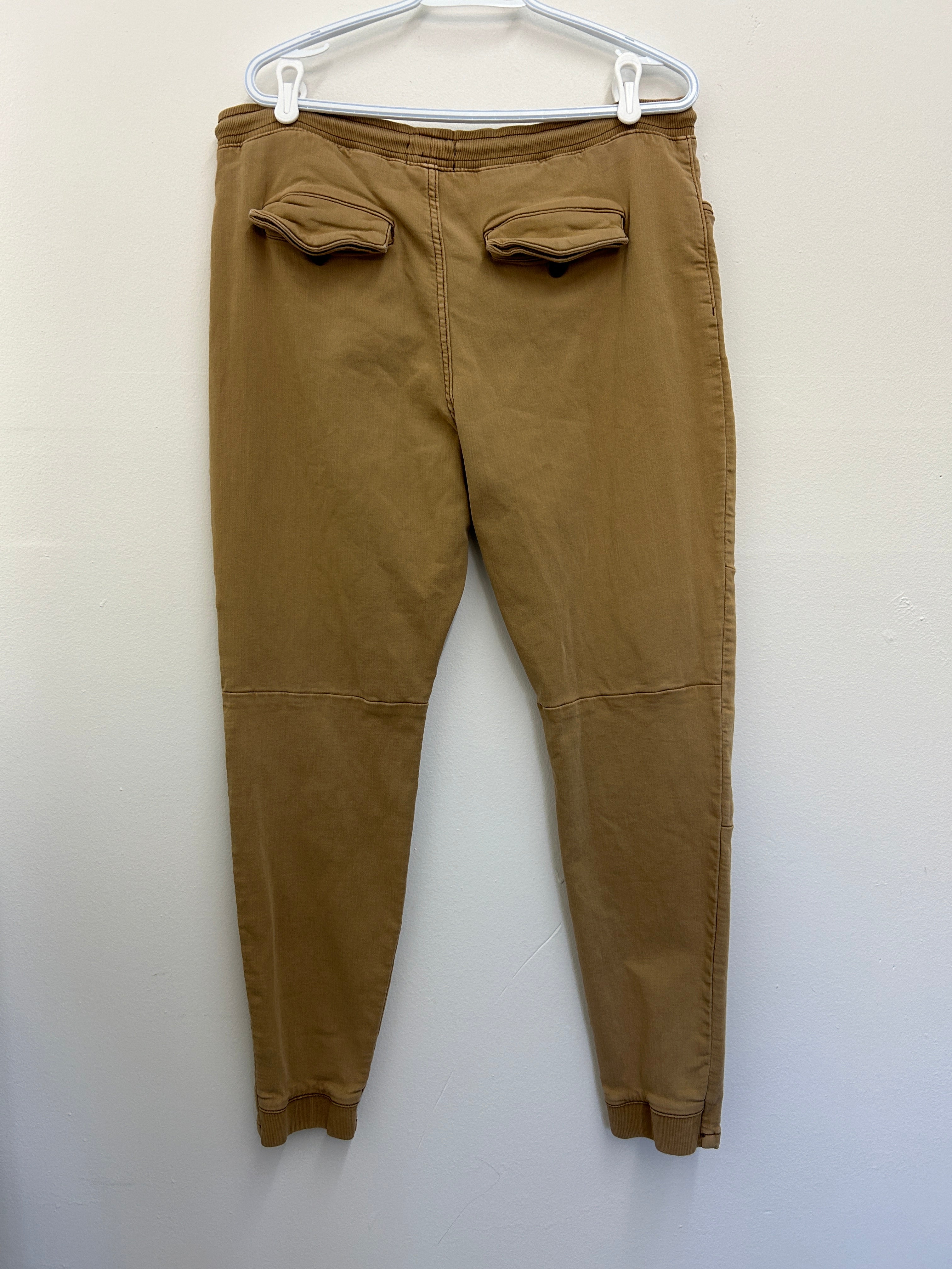 Pantalon jogger camel – Taille élastique, cordon noir, style urbain