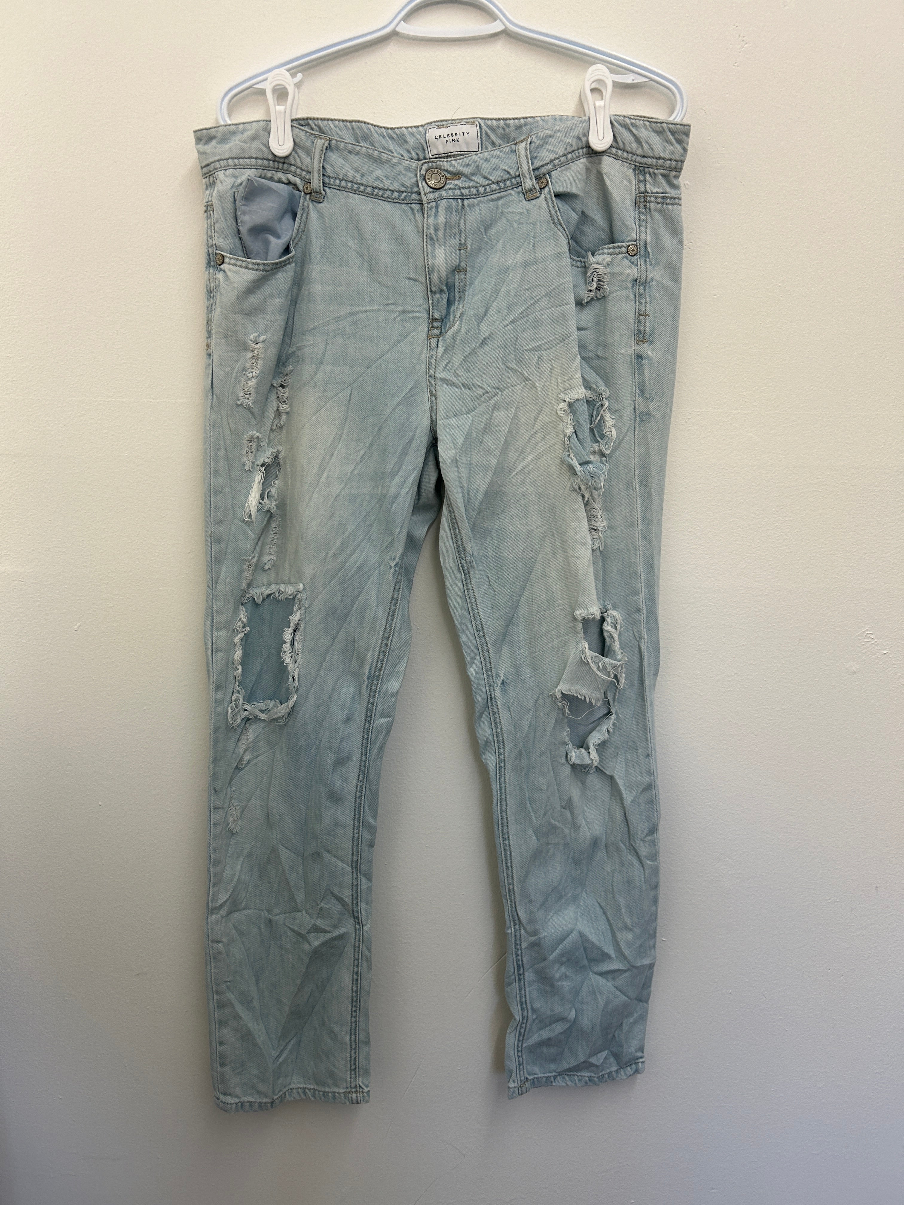 Jean bleu pâle usé à déchirures – Style décontracté tendance