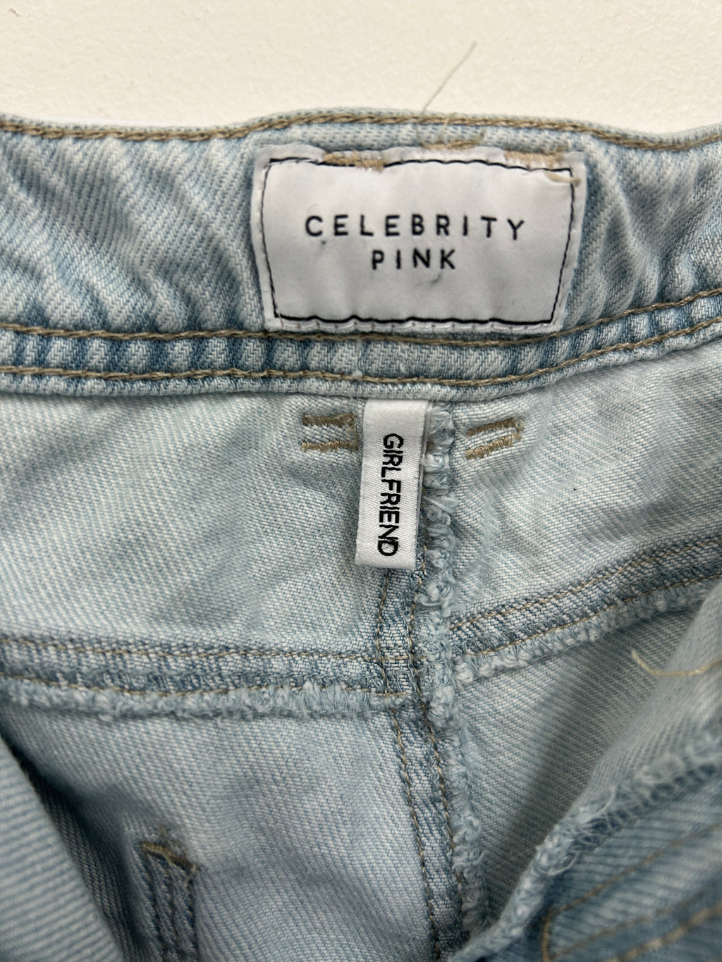 Jean bleu pâle usé à déchirures – Style décontracté tendance