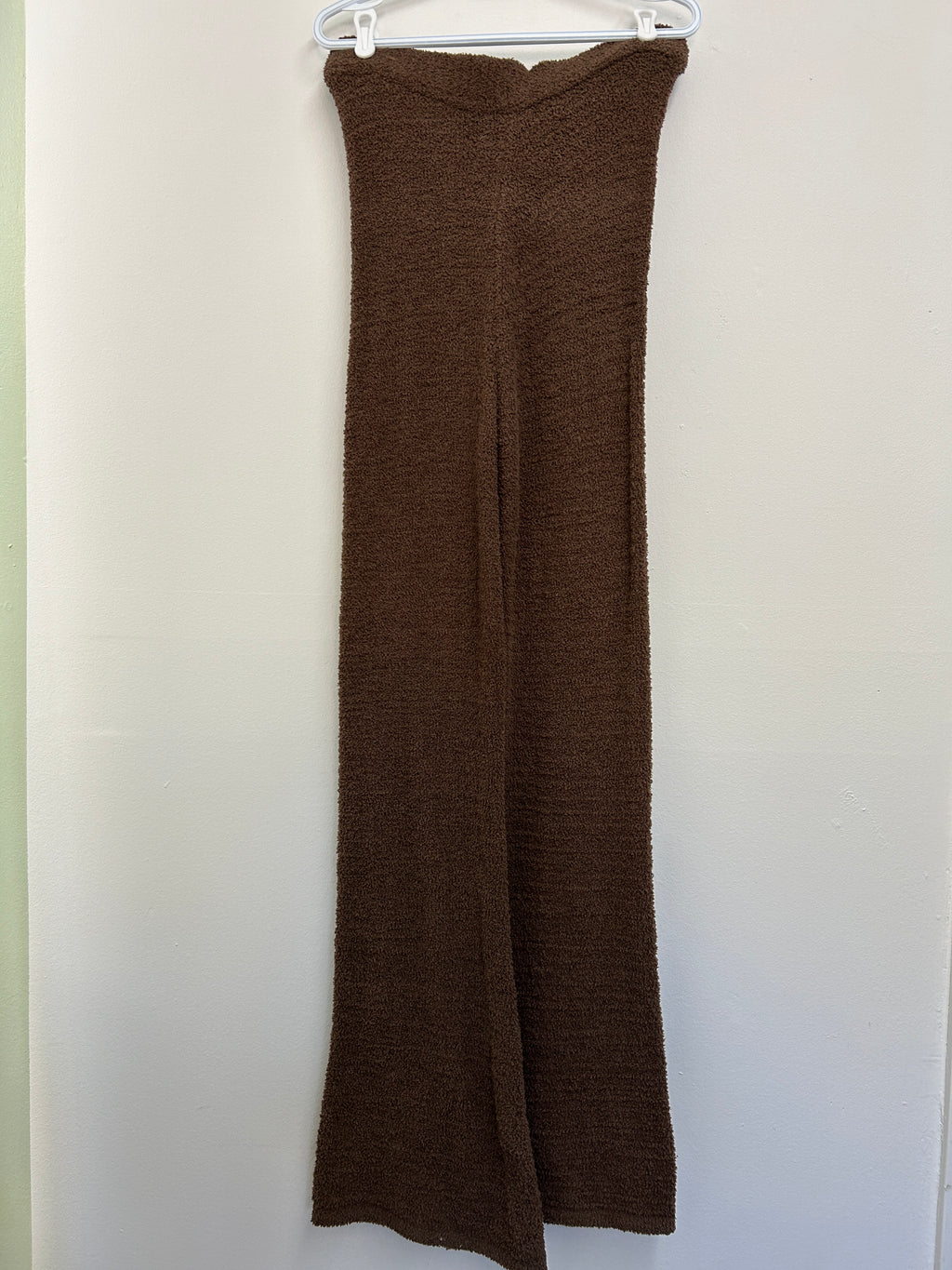 Pantalon en tricot brun chocolat – Taille haute et jambes larges