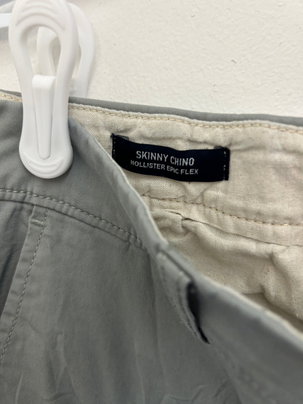 Hollister | Pantalon chino gris coupe skinny