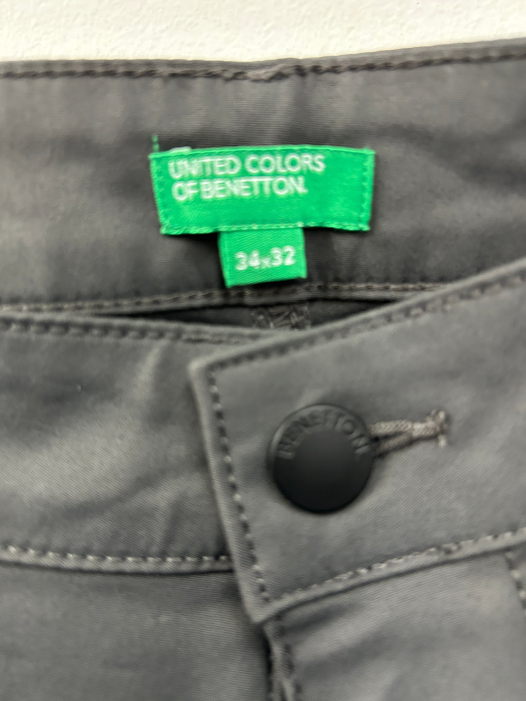 UNITED COLORS OF BENETTON | Pantalon noir ajusté