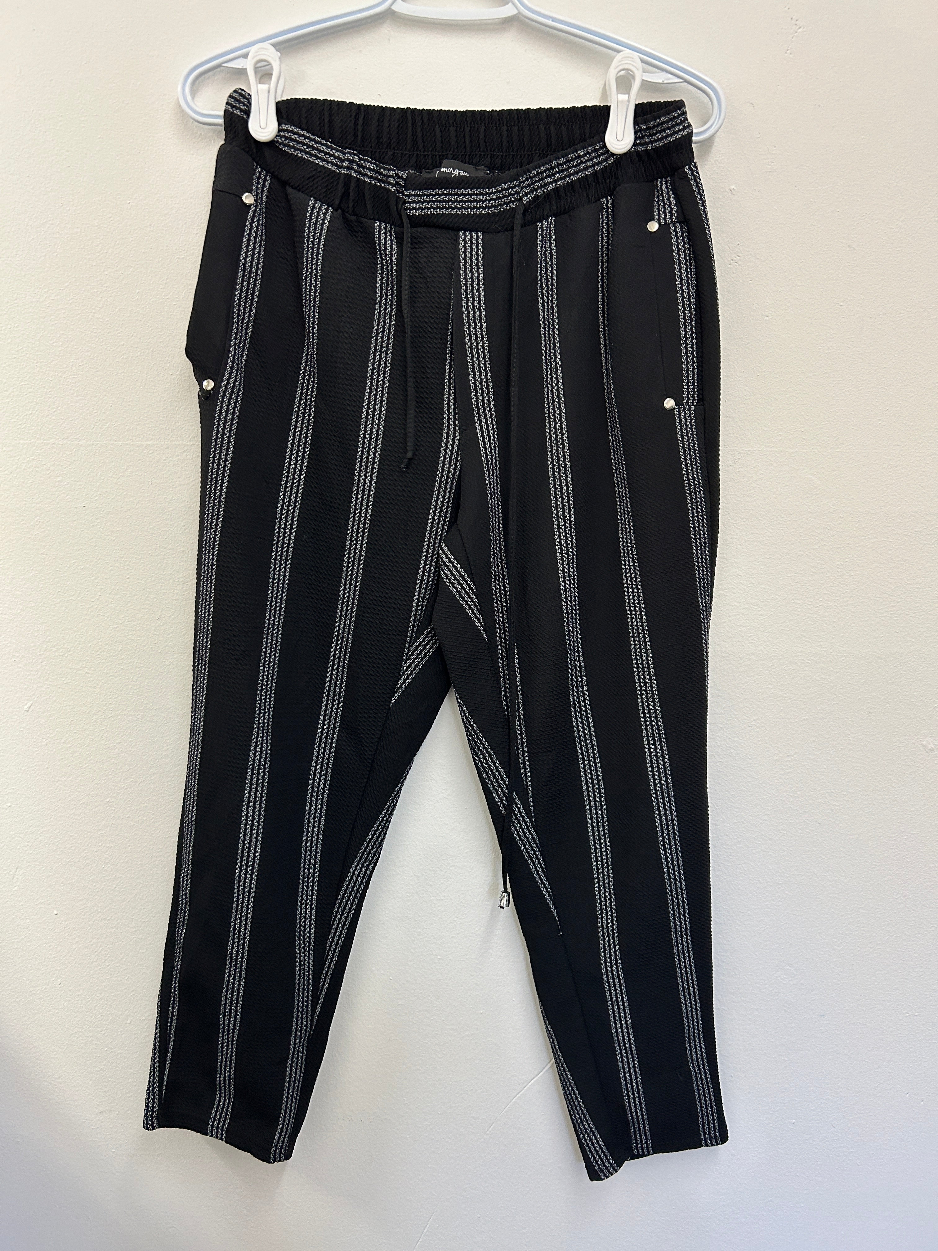 Lily Morgan | Pantalon rayé noir à cordon
