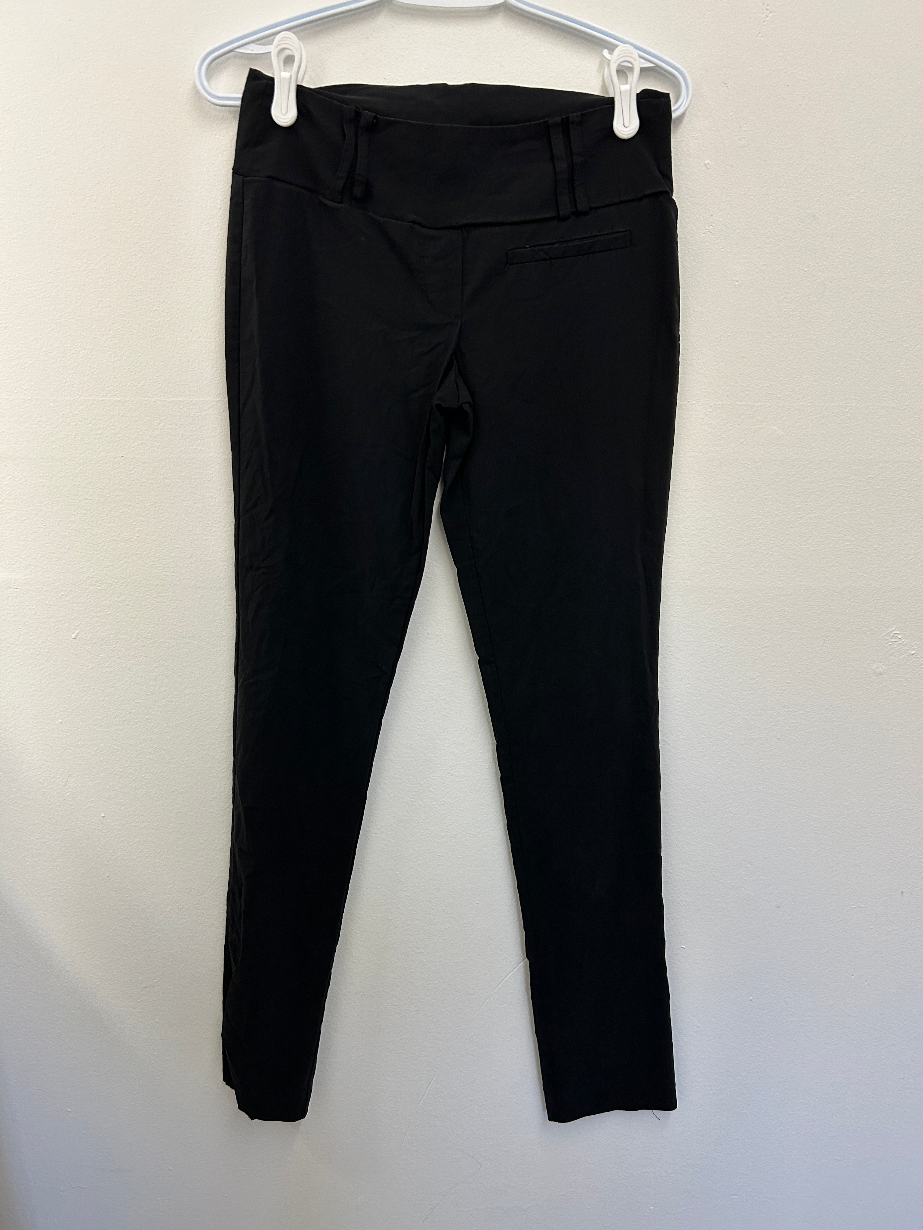 Legging pantalon noir classique à fausses poches arrière