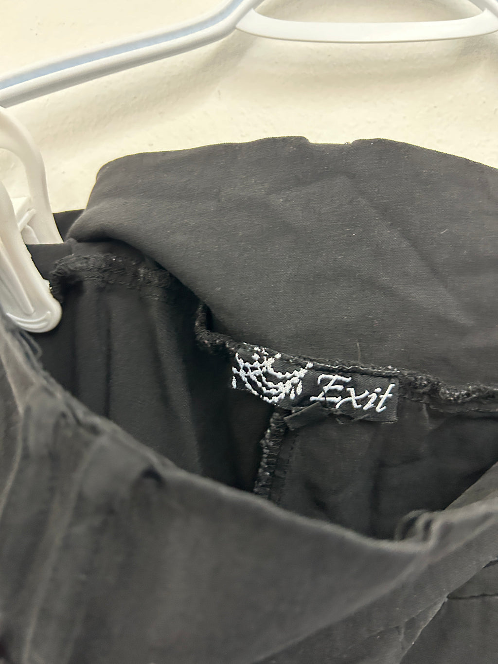 Legging pantalon noir classique à fausses poches arrière