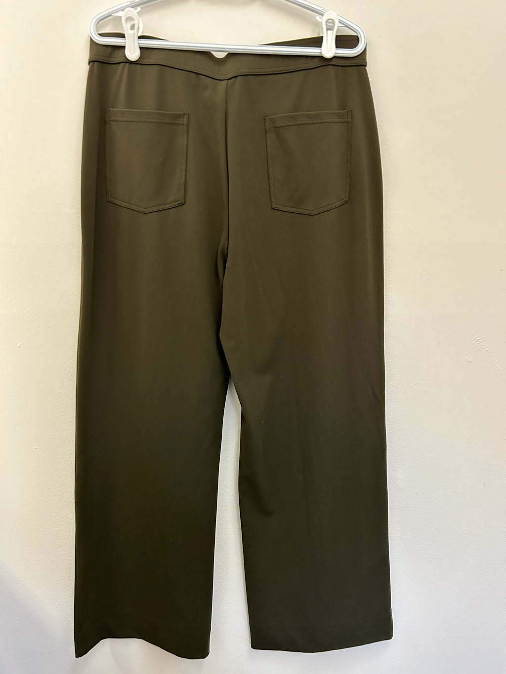 Halara | Pantalon vert à boutons avant