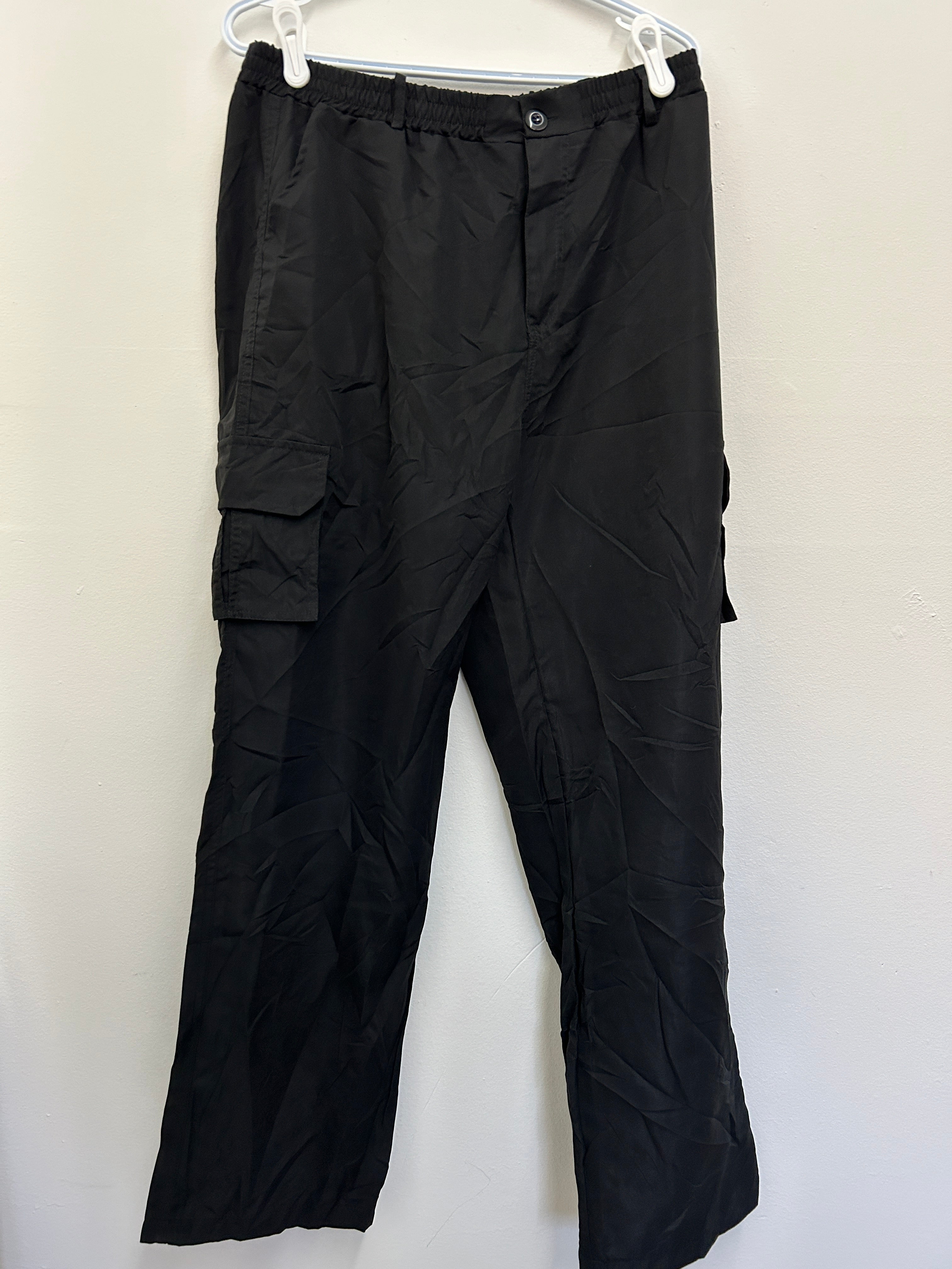 Pantalon cargo noir classique