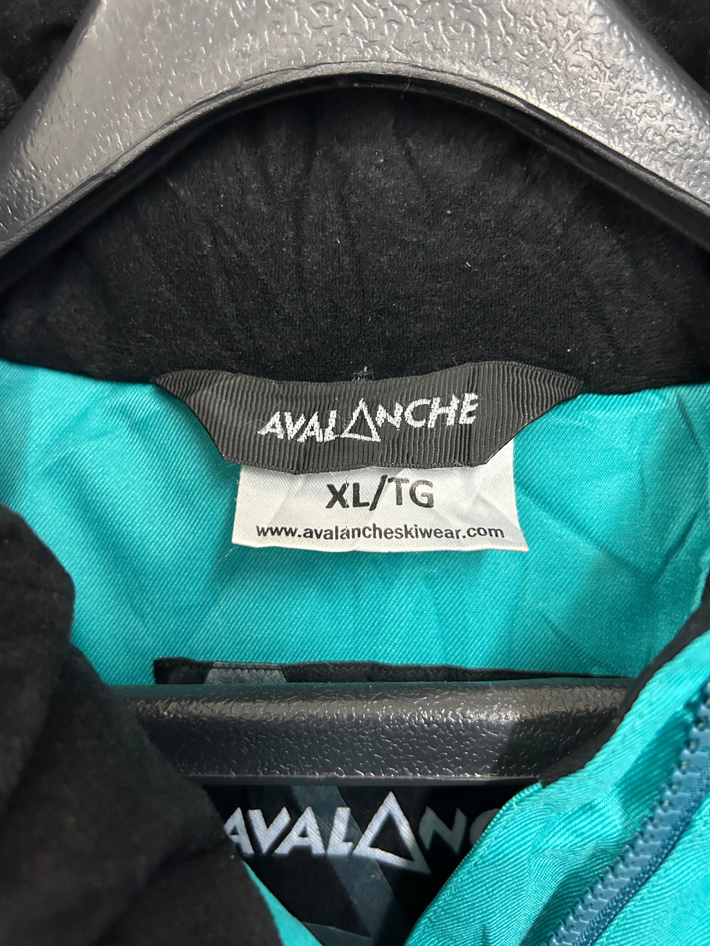 Avalanche | Manteau coupe-vent ajustable à capuchon