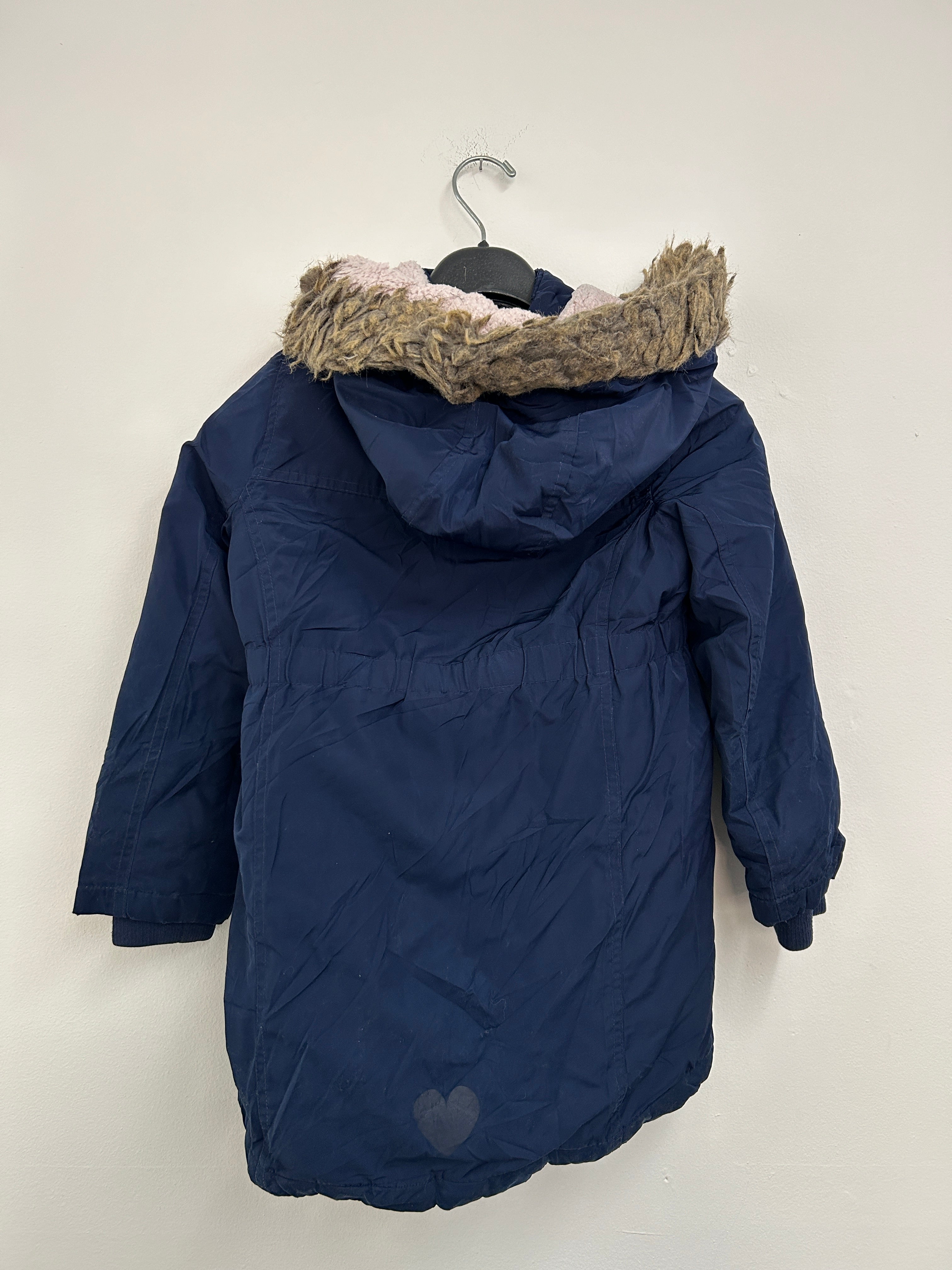 Manteau long bleu marine – intérieur rose en fausse laine de mouton