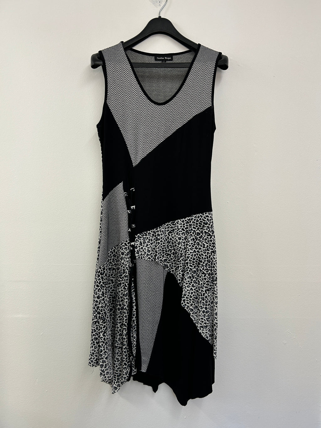 Caroline Morgan | Robe asymétrique à motifs noir et blanc