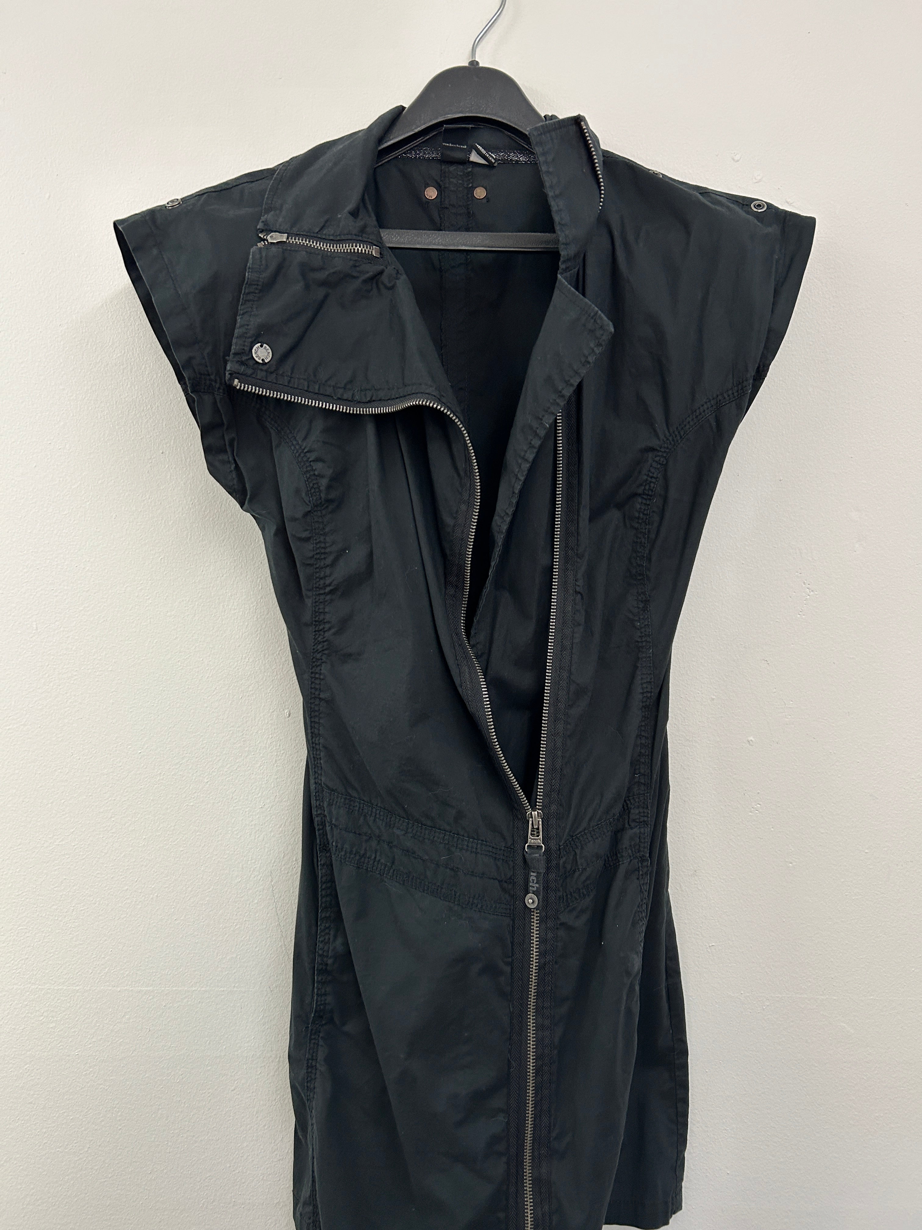 Robe sans manches zippée — Bench