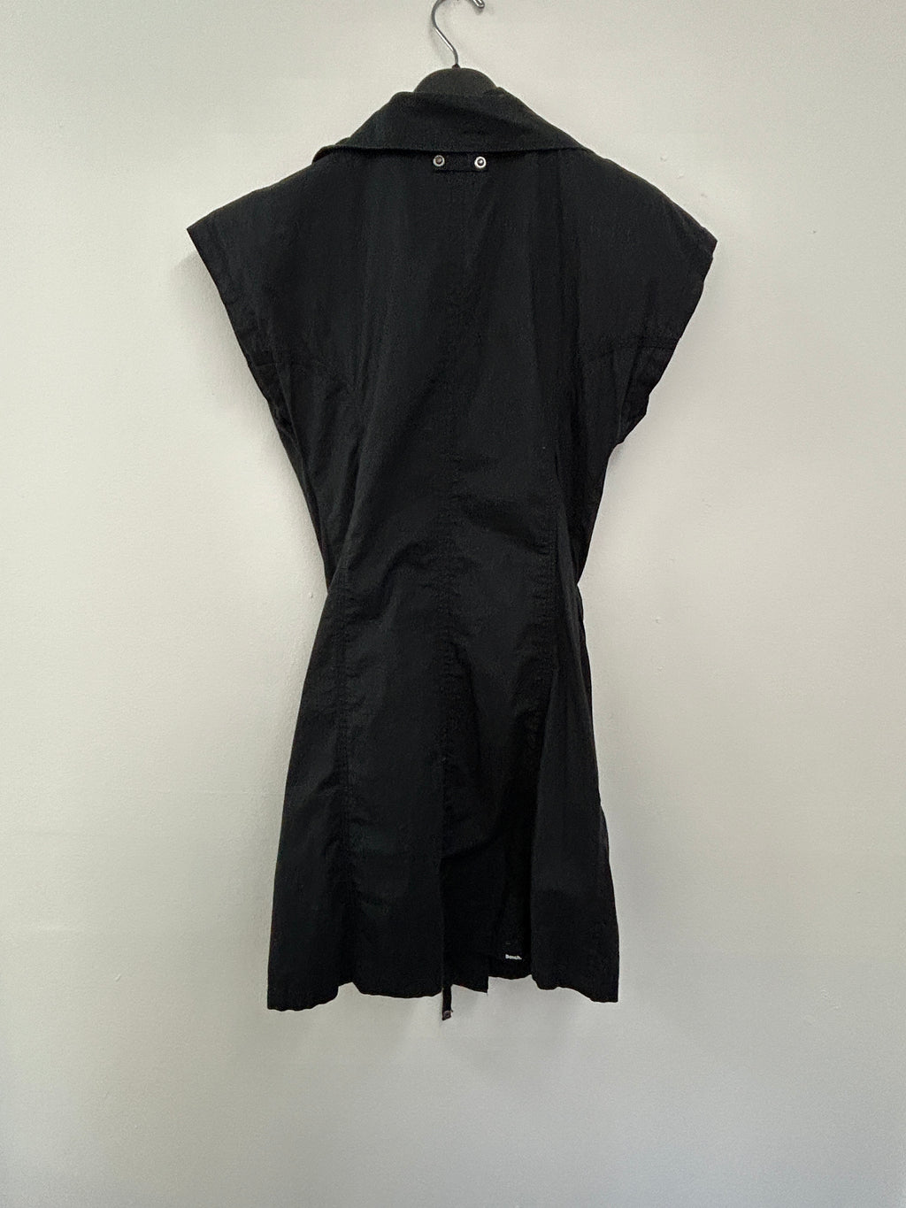 Robe sans manches zippée — Bench